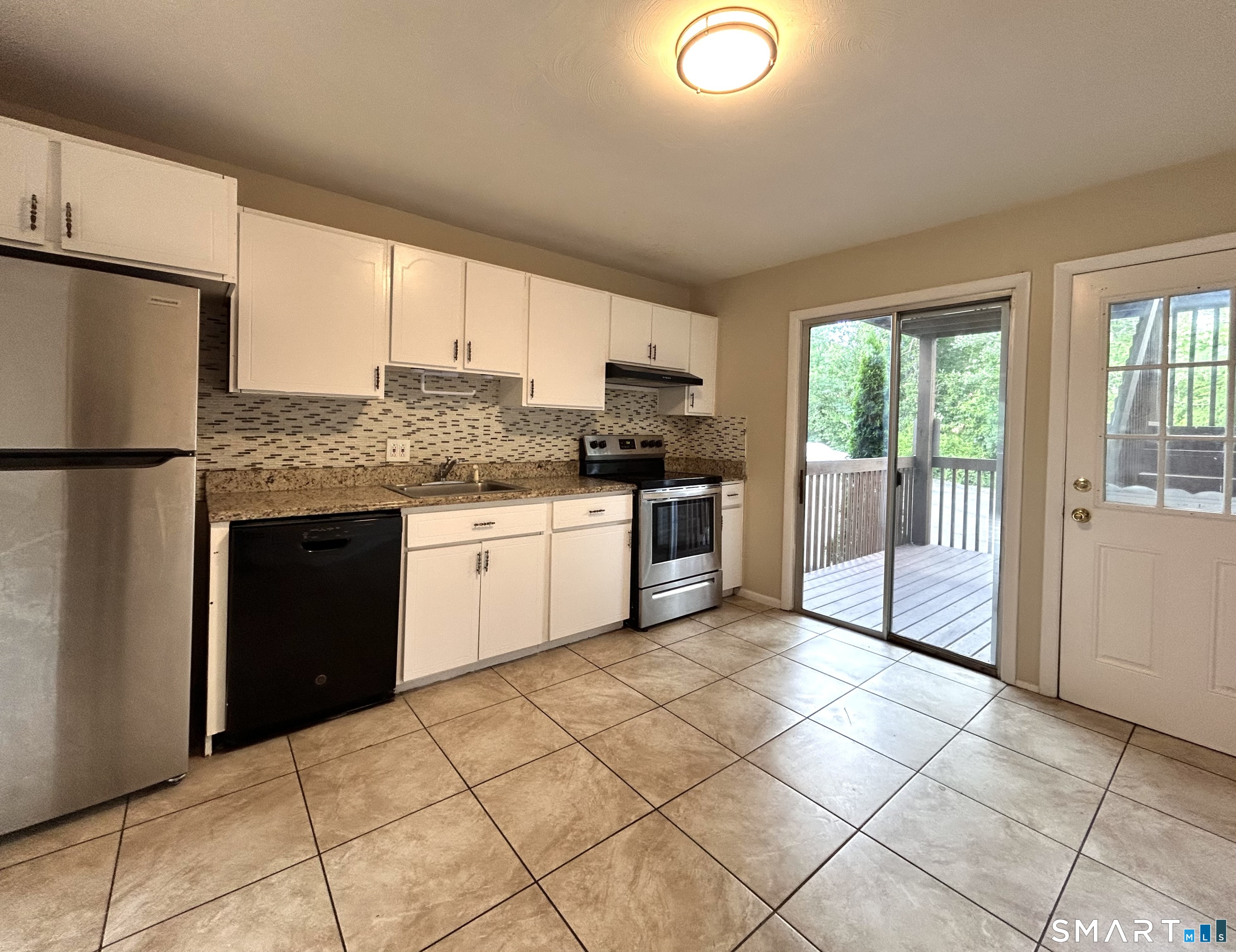 Homes for sale in Bridgeport, CT | 2756 Madison Ave #1A, Bridgeport, CT 06606 | MLS# 24165752