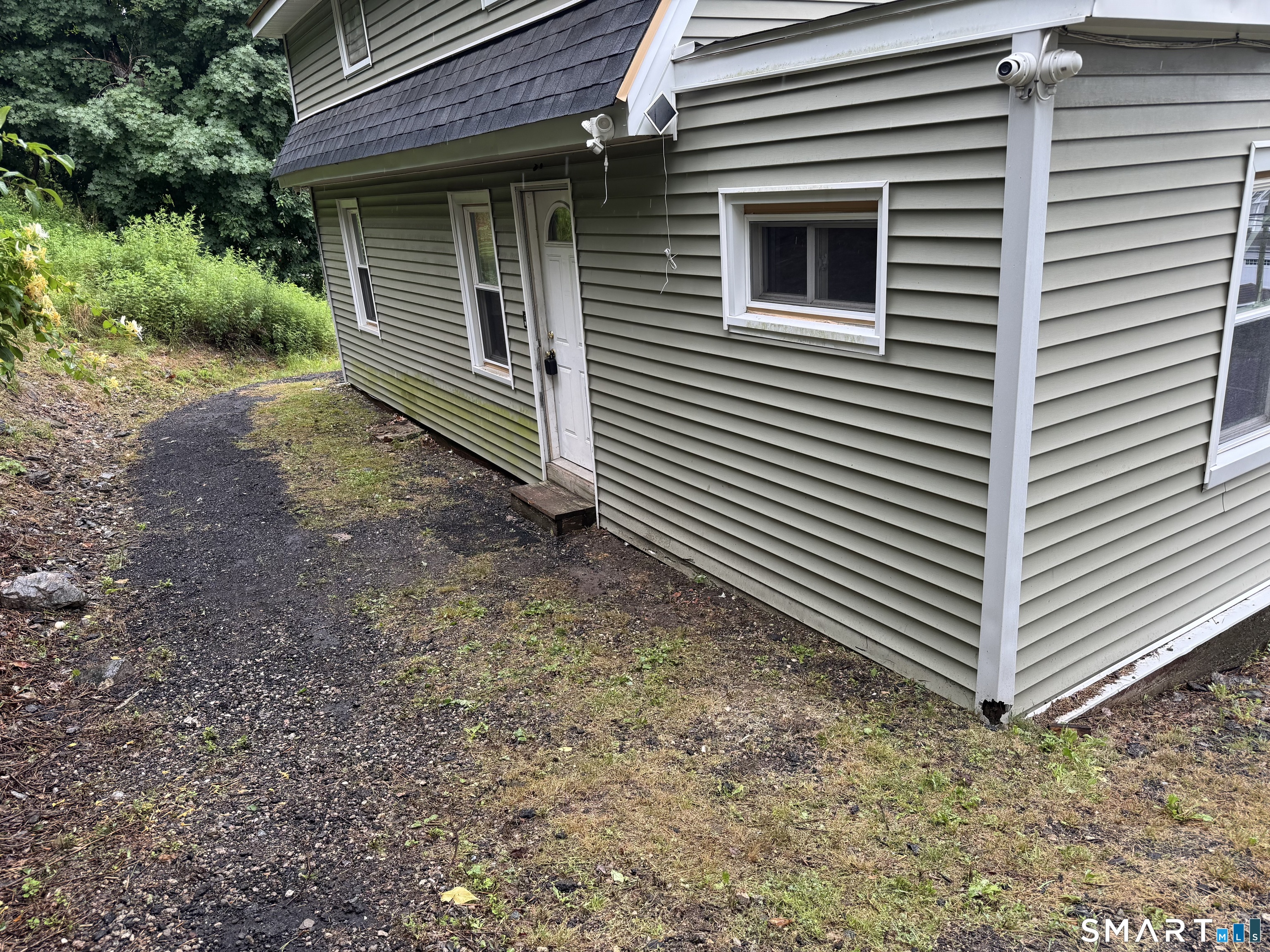 Homes for sale in Shelton, CT | 571 River Rd, Shelton, CT 06484 | MLS# 24183421