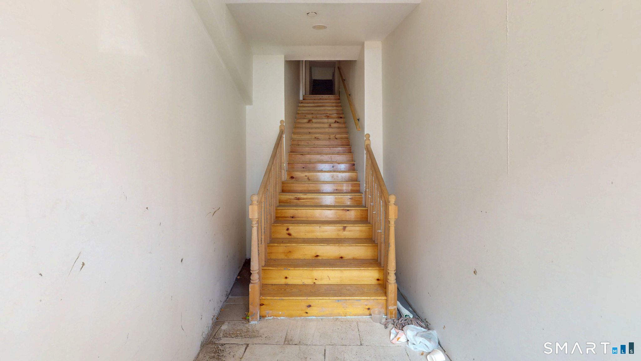 158 Grand Street photo 6