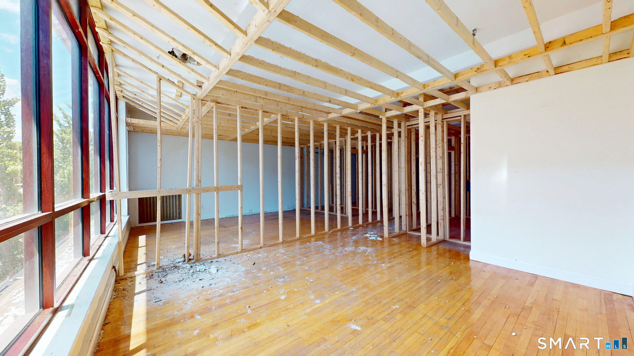 158 Grand Street photo 7