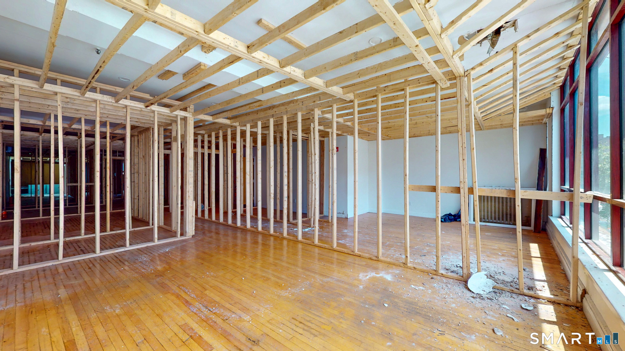 158 Grand Street photo 8