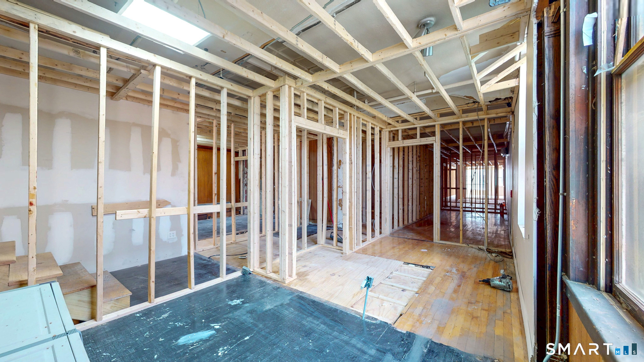 158 Grand Street photo 9