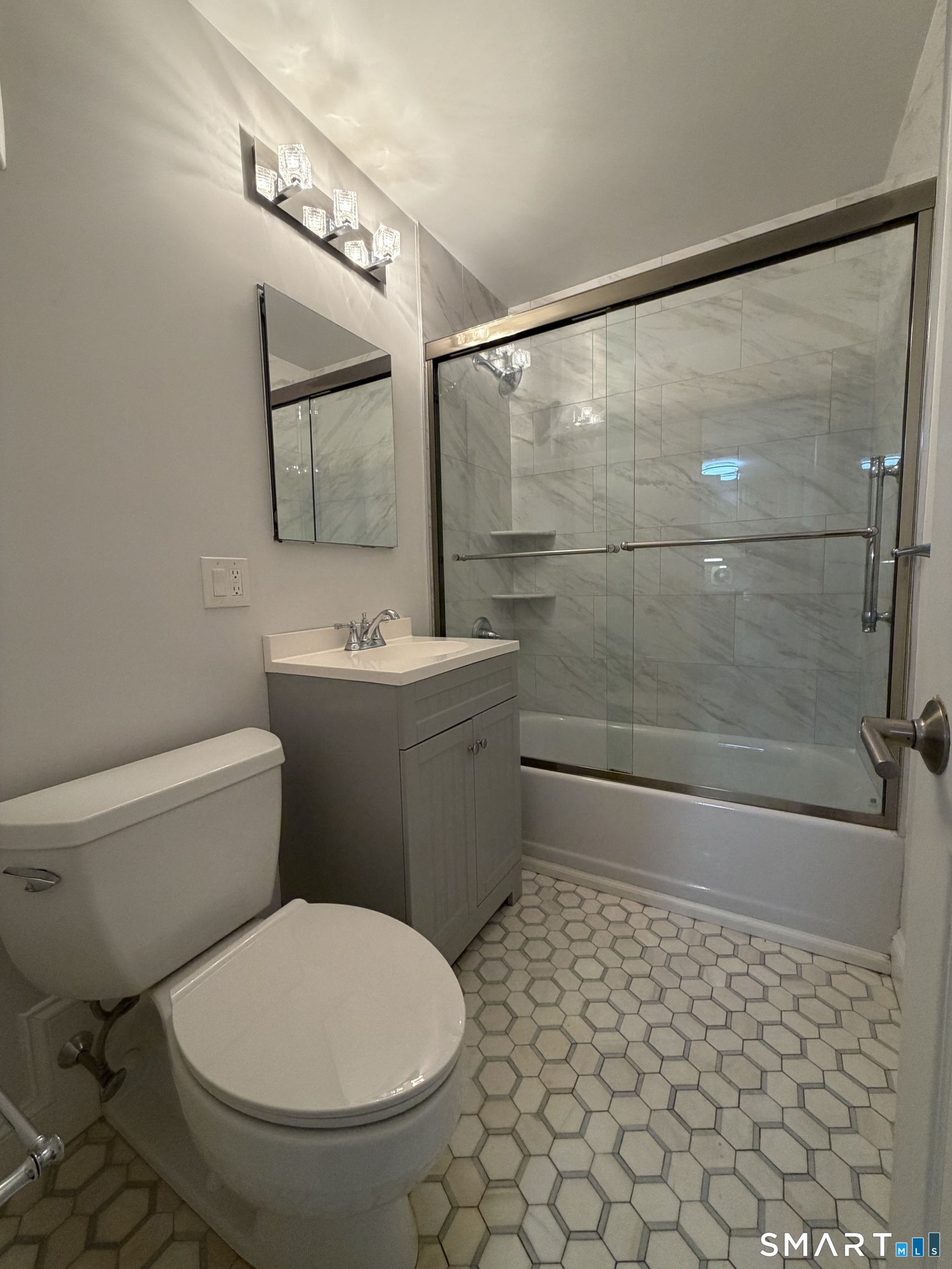 Homes for sale in Stamford, CT | 27 Northill St #3M, Stamford, CT 06907 | MLS# 24186507