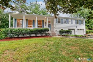 10 Old Field Place