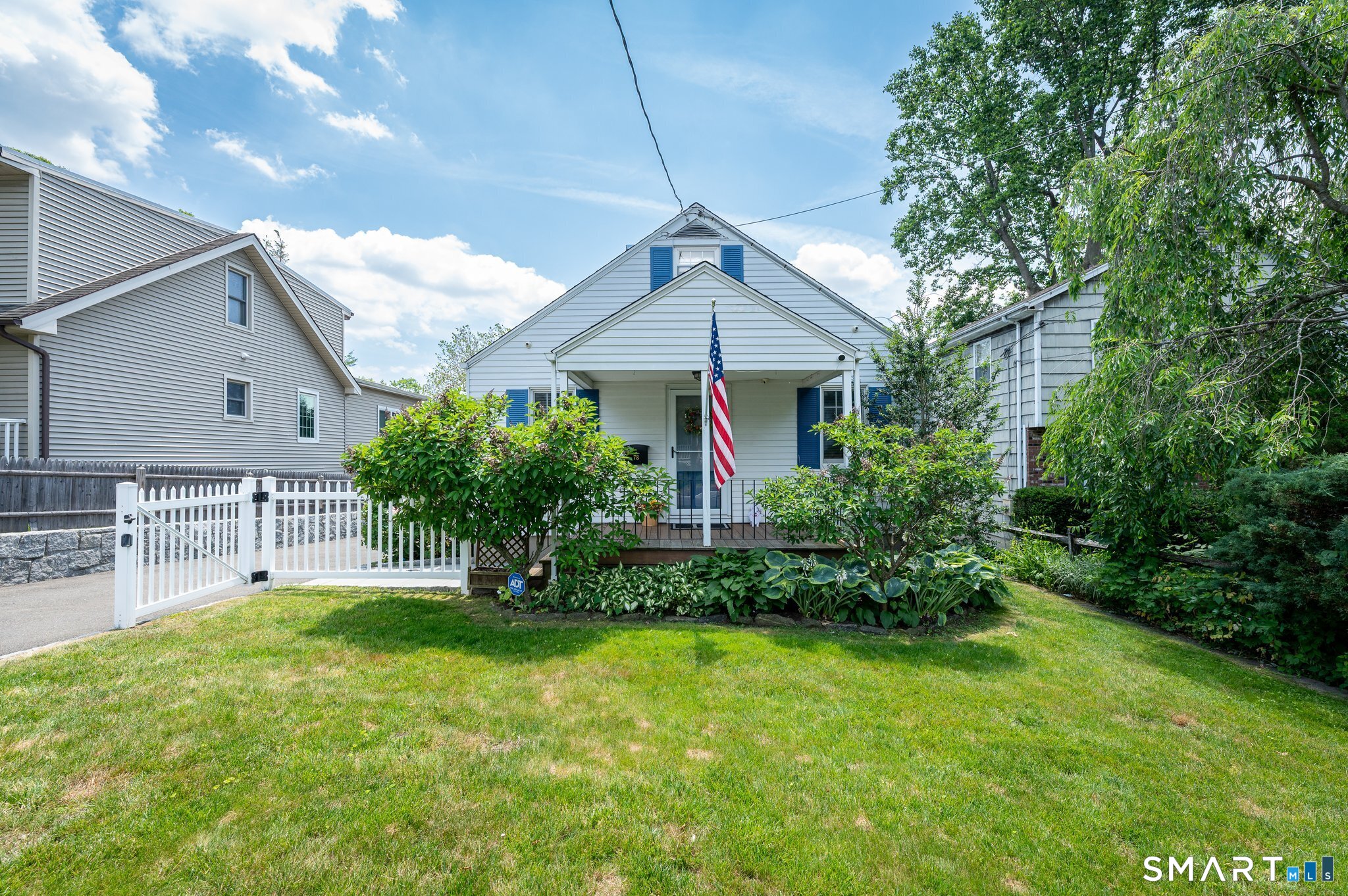 78 Saint Charles Avenue, Stamford, Connecticut photo 2