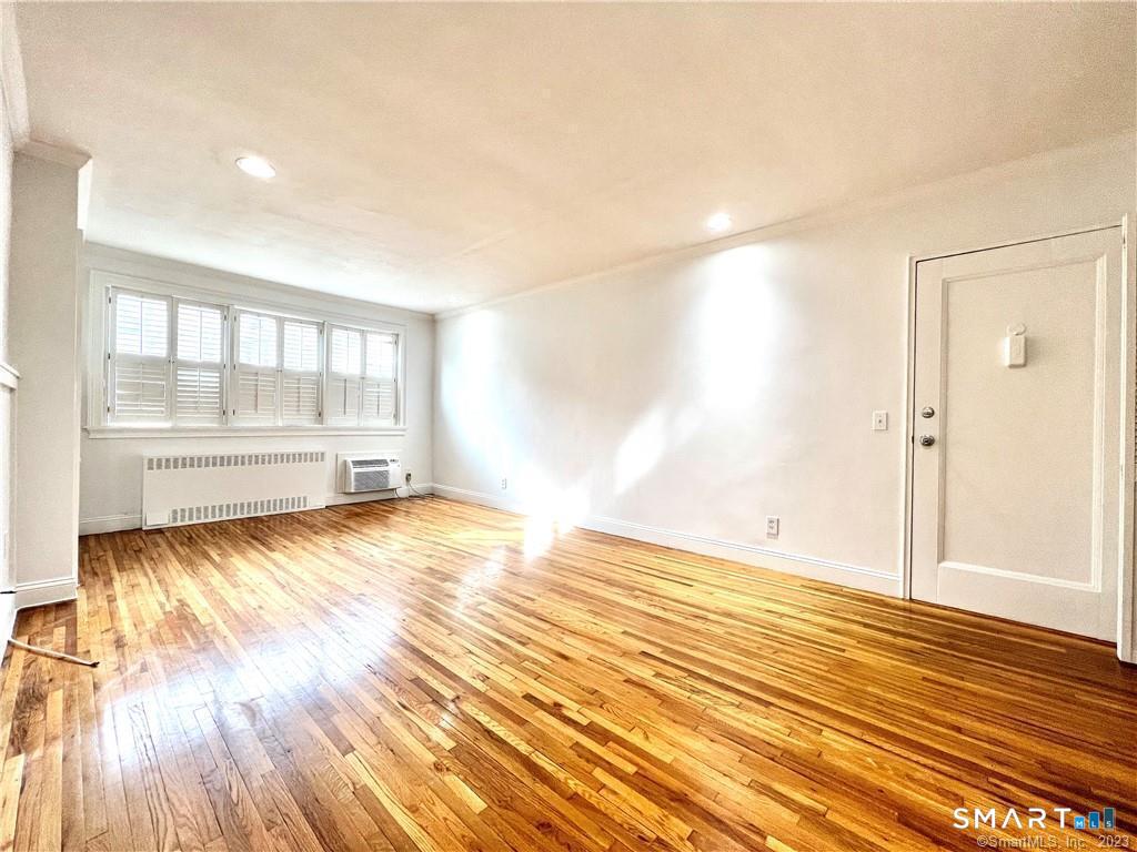 11 Bedford Avenue, Norwalk