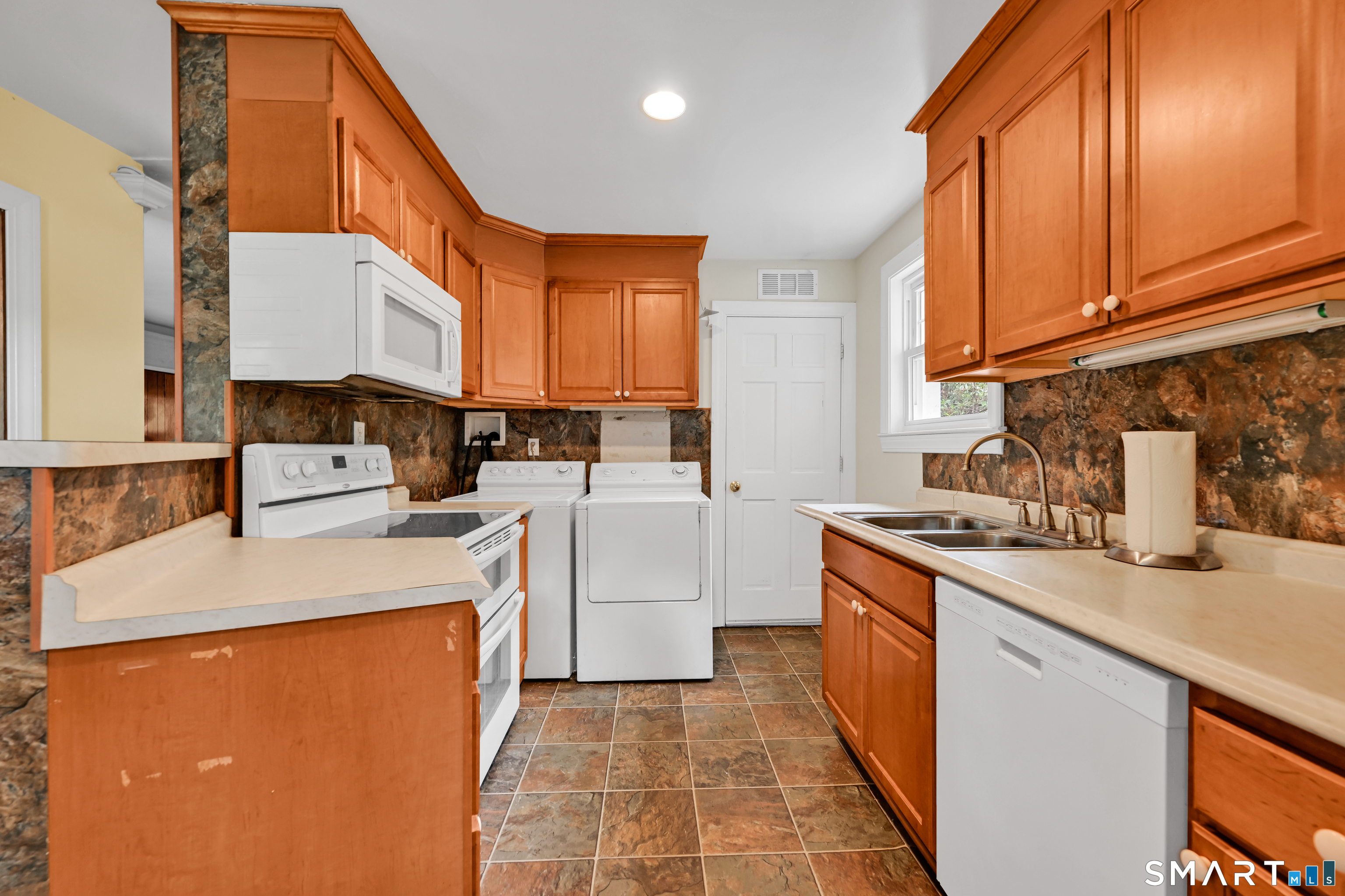 39 Woodbine Circle photo 10