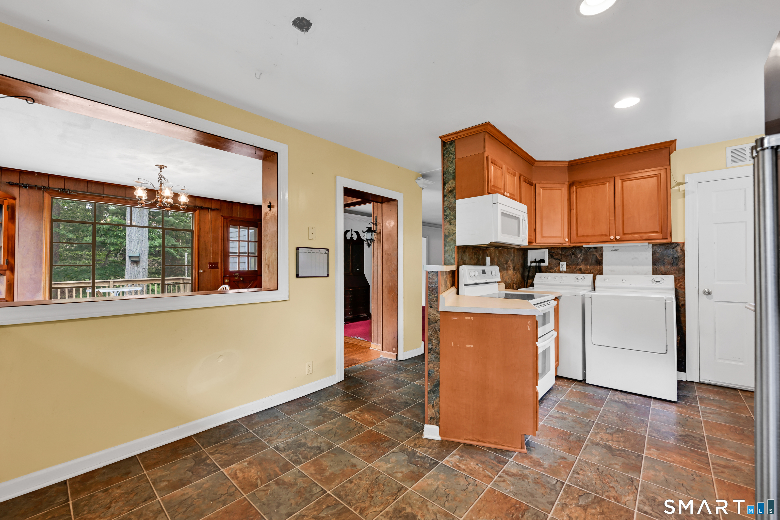 39 Woodbine Circle photo 12