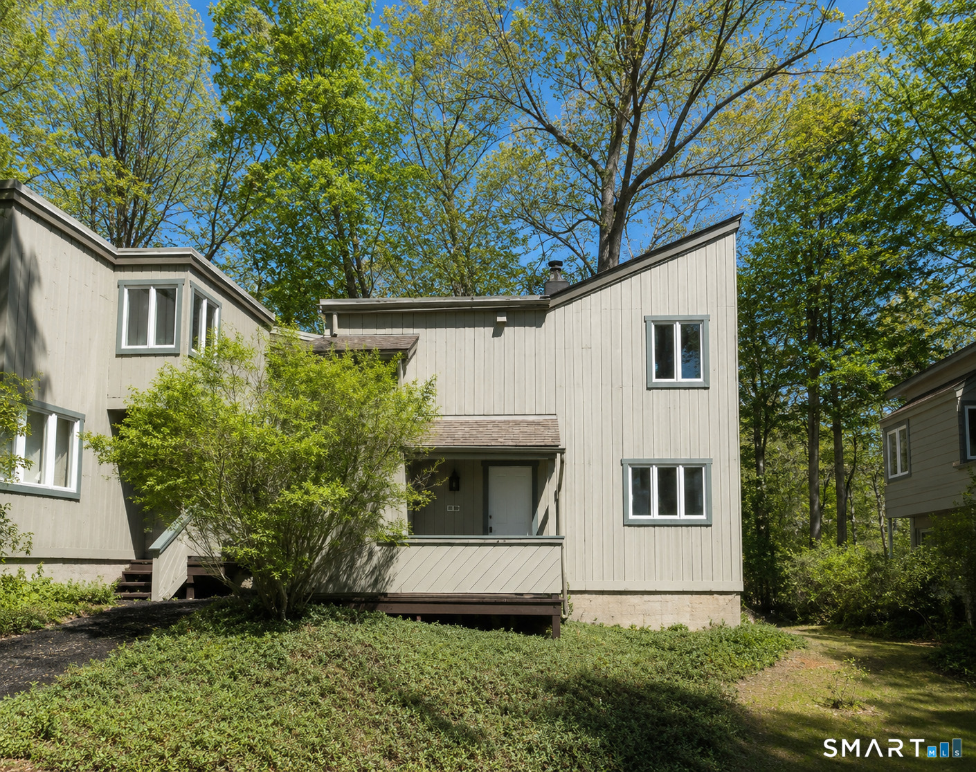 2nd image of 8 Lyle Ct #G, Farmington, CT 06032 | MLS# 24186735