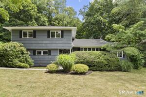 8 Huckleberry Drive