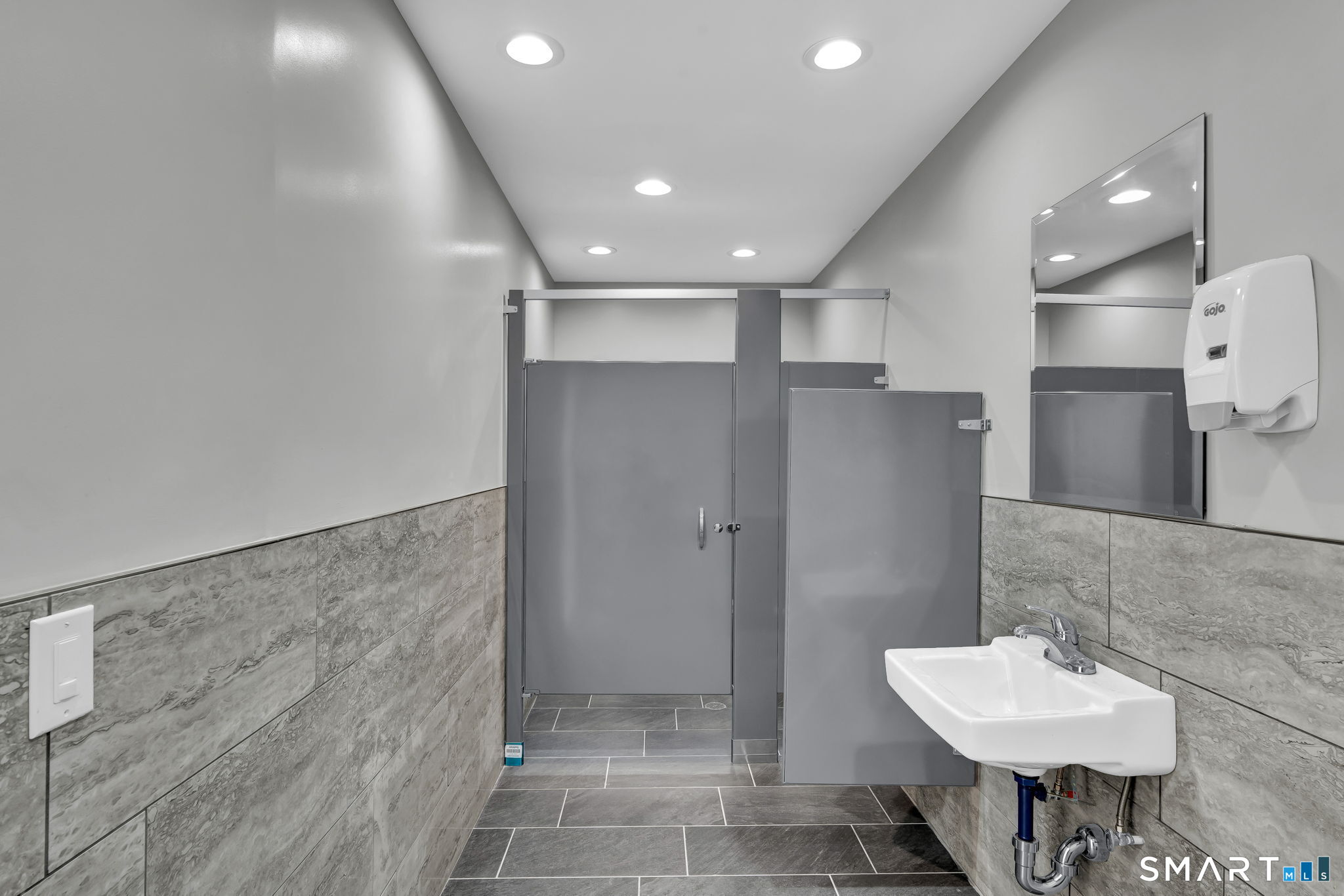 48 Kingsbury Avenue photo 30