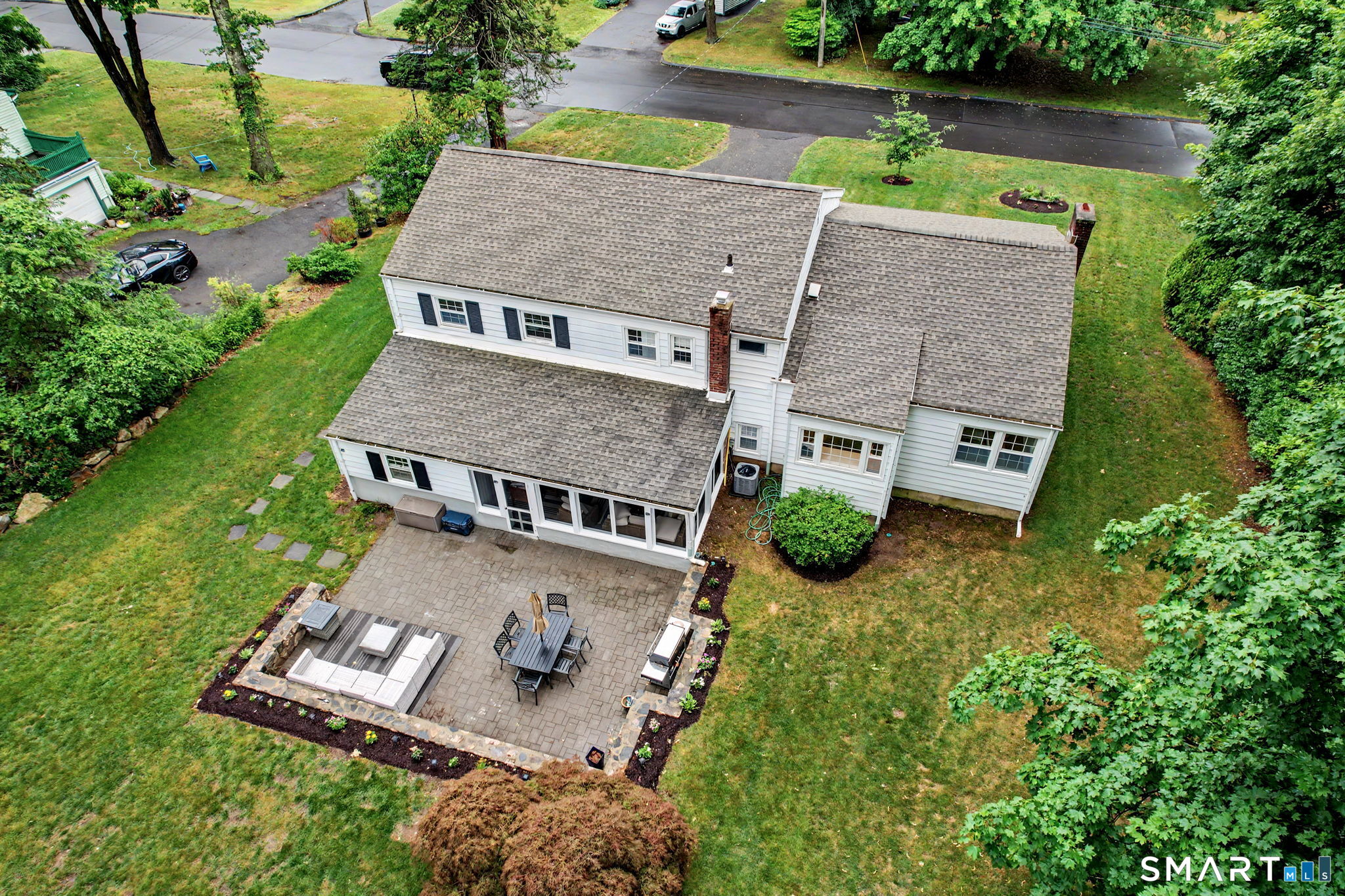 Homes for sale in Stamford, CT | 122 Berrian Rd, Stamford, CT 06905 | MLS# 24184254
