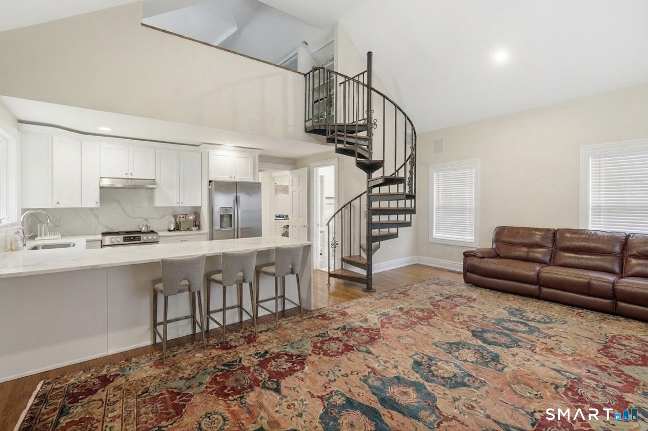18 West Haviland Lane, Stamford, Connecticut photo 5