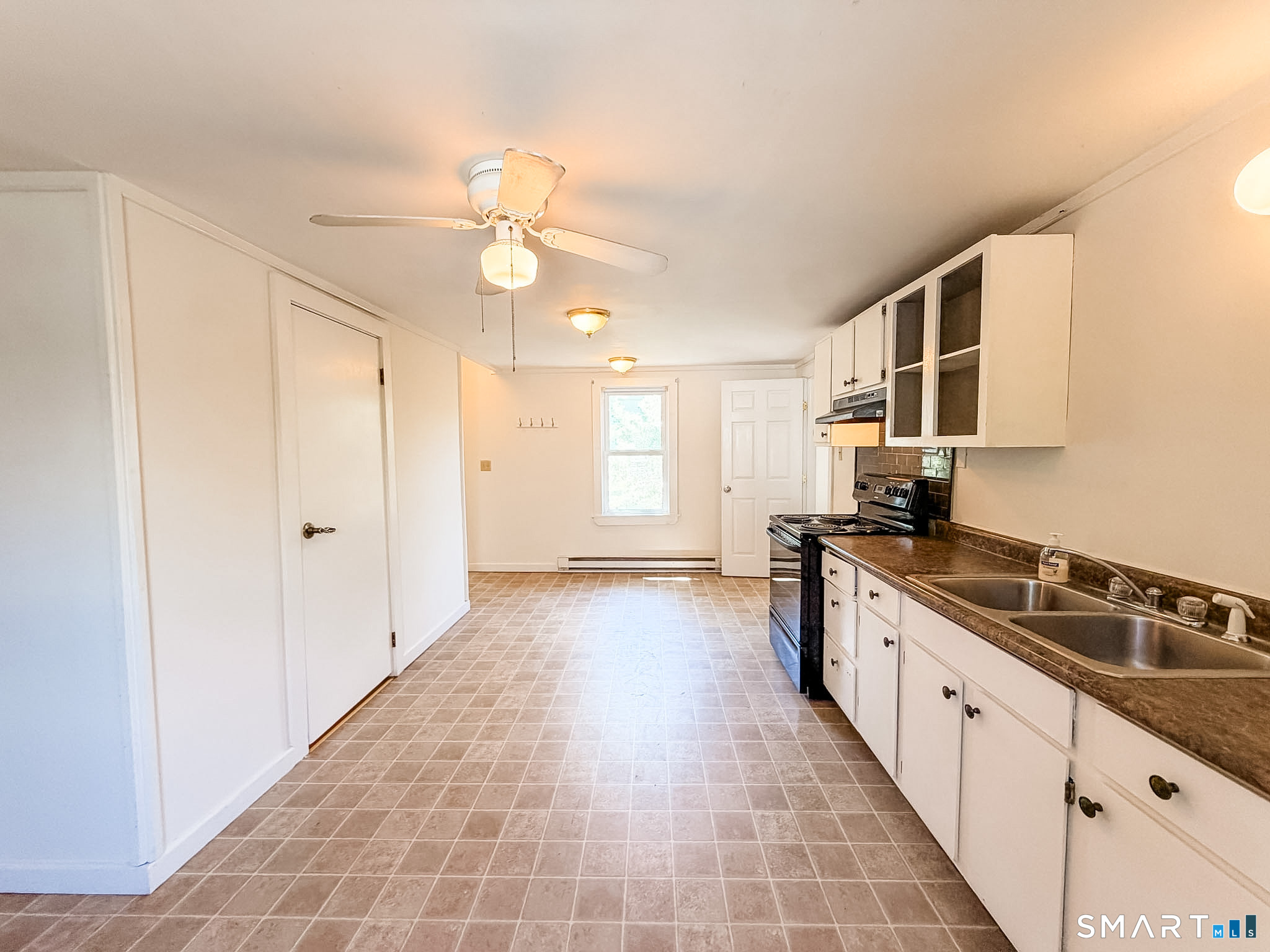 Homes for sale in Killingly, CT | 602 N Main St, Killingly, CT 06239 | MLS# 24186792