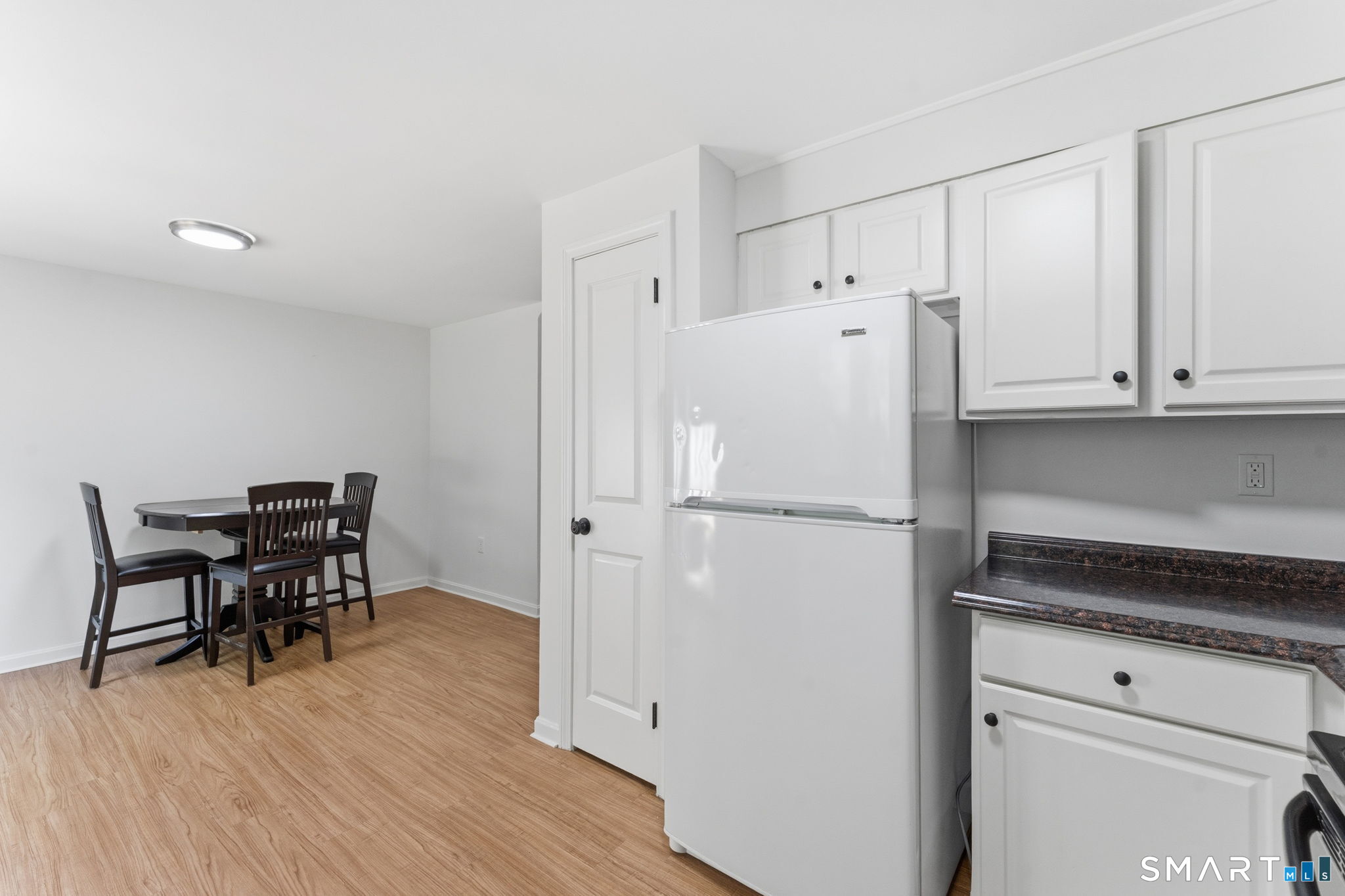 Homes for sale in Canton, CT | 472 Dowd Ave #472, Canton, CT 06019 | MLS# 24186899