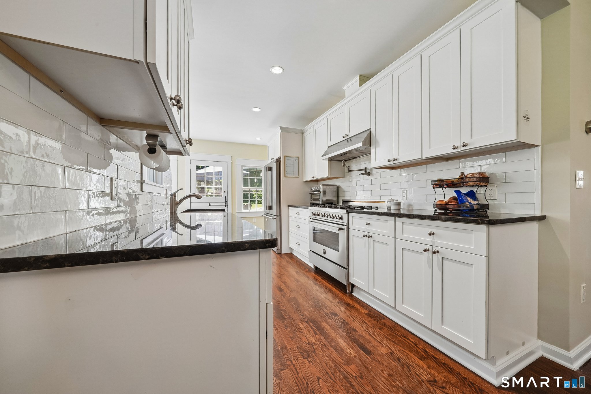 761 Den Road, Stamford, Connecticut photo 5