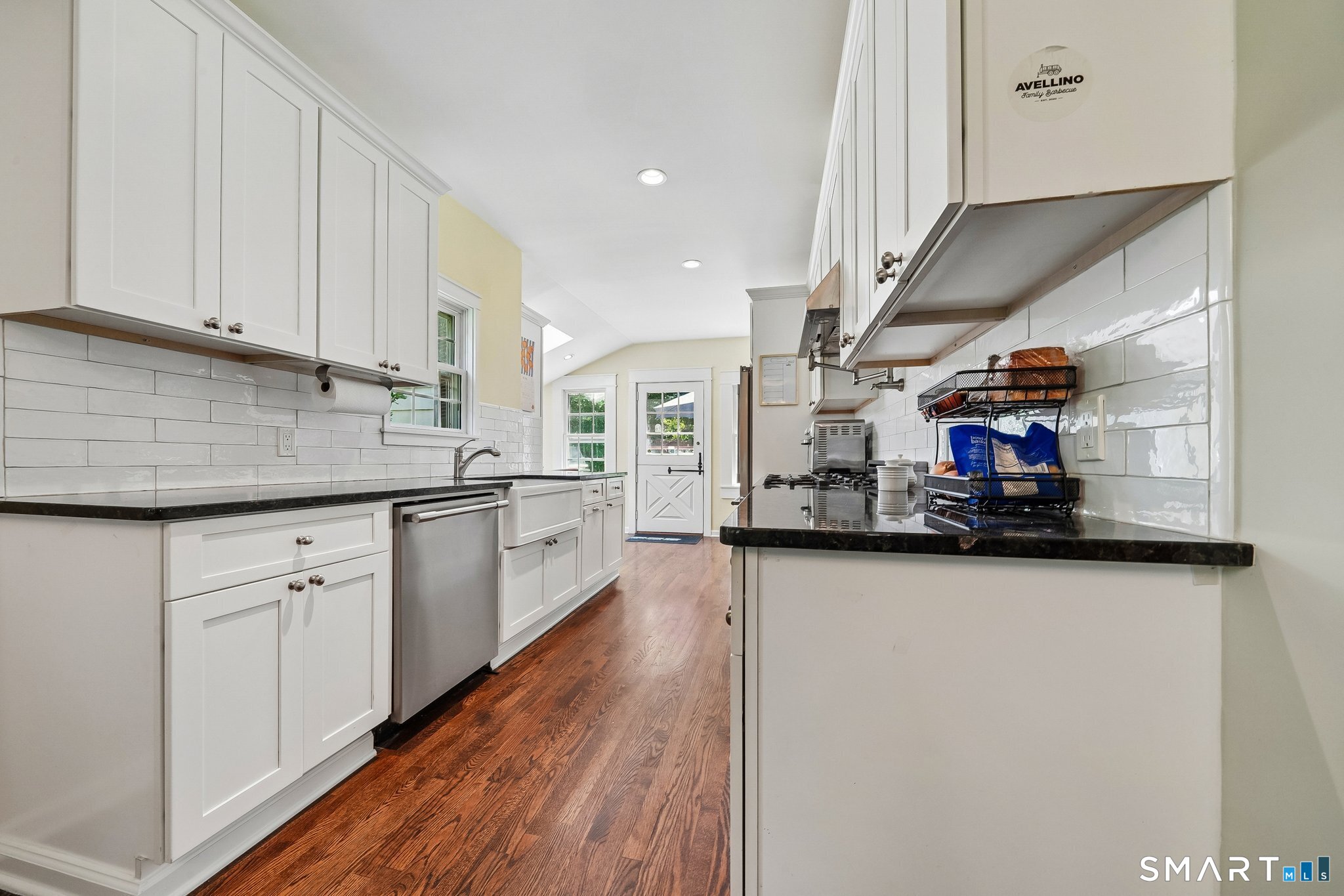 761 Den Road, Stamford, Connecticut photo 3