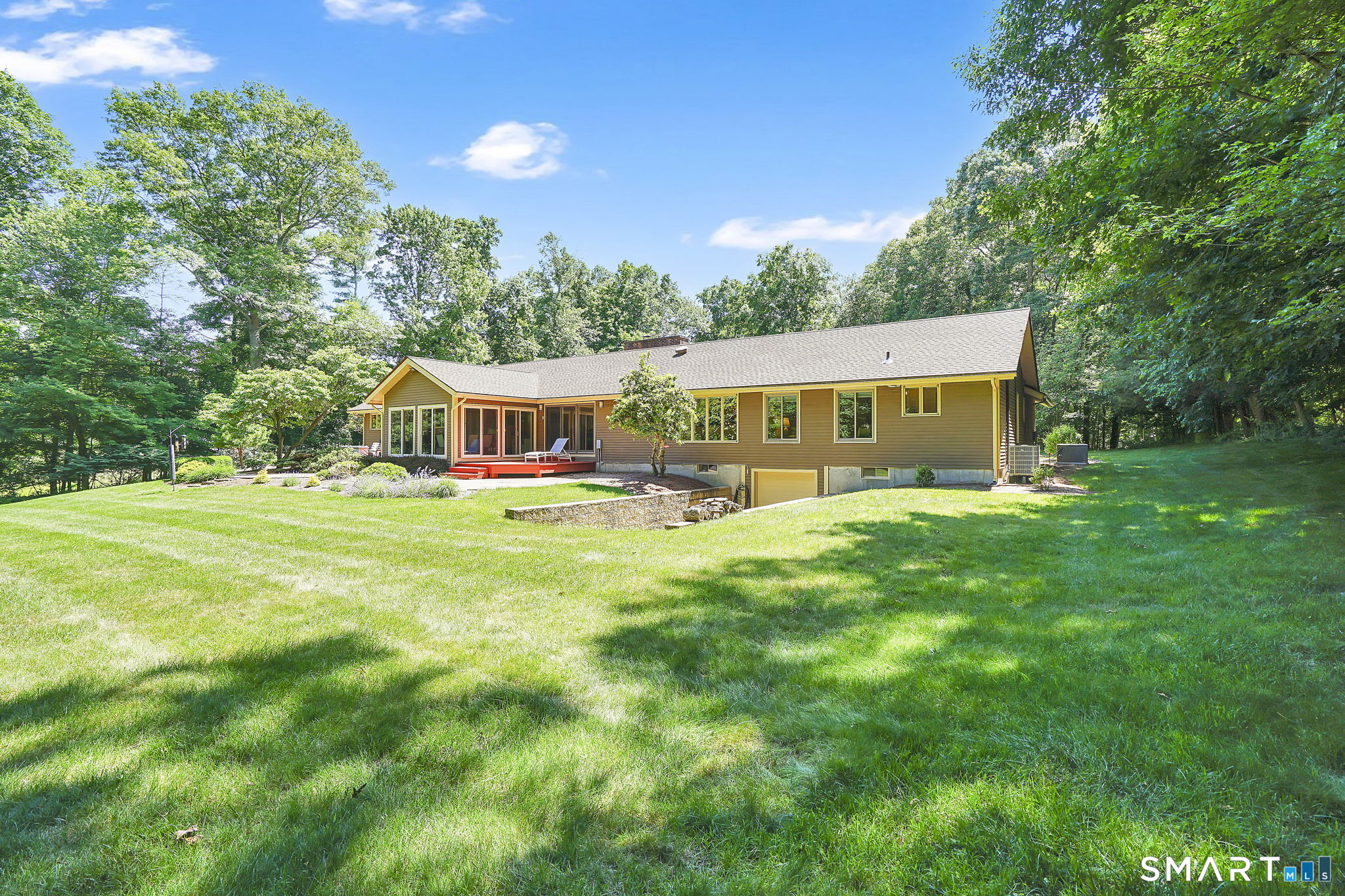 70 Davis Road photo 5