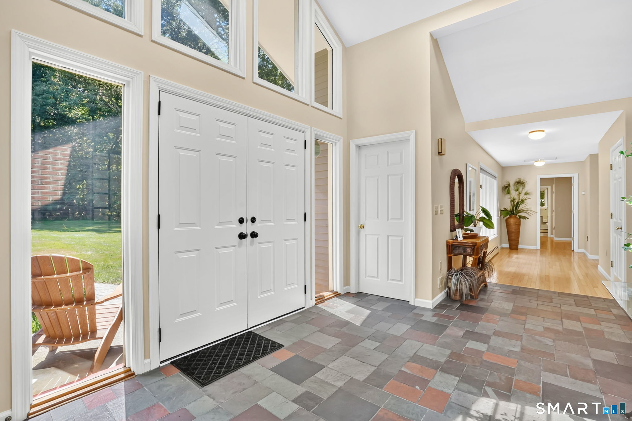 70 Davis Road photo 11
