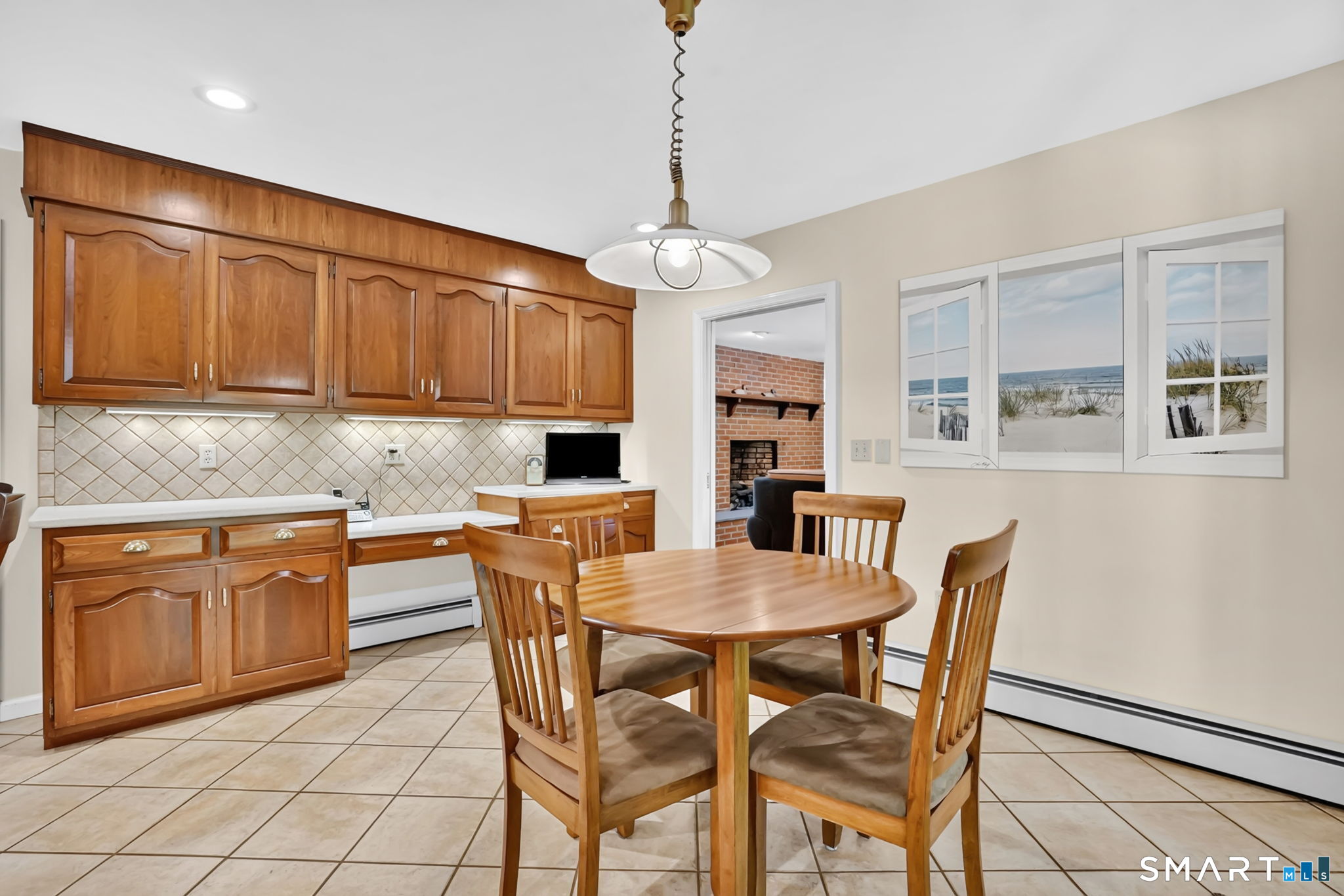 70 Davis Road photo 20