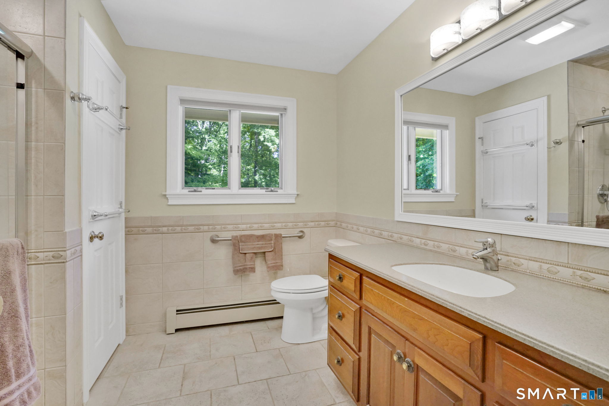 70 Davis Road photo 31