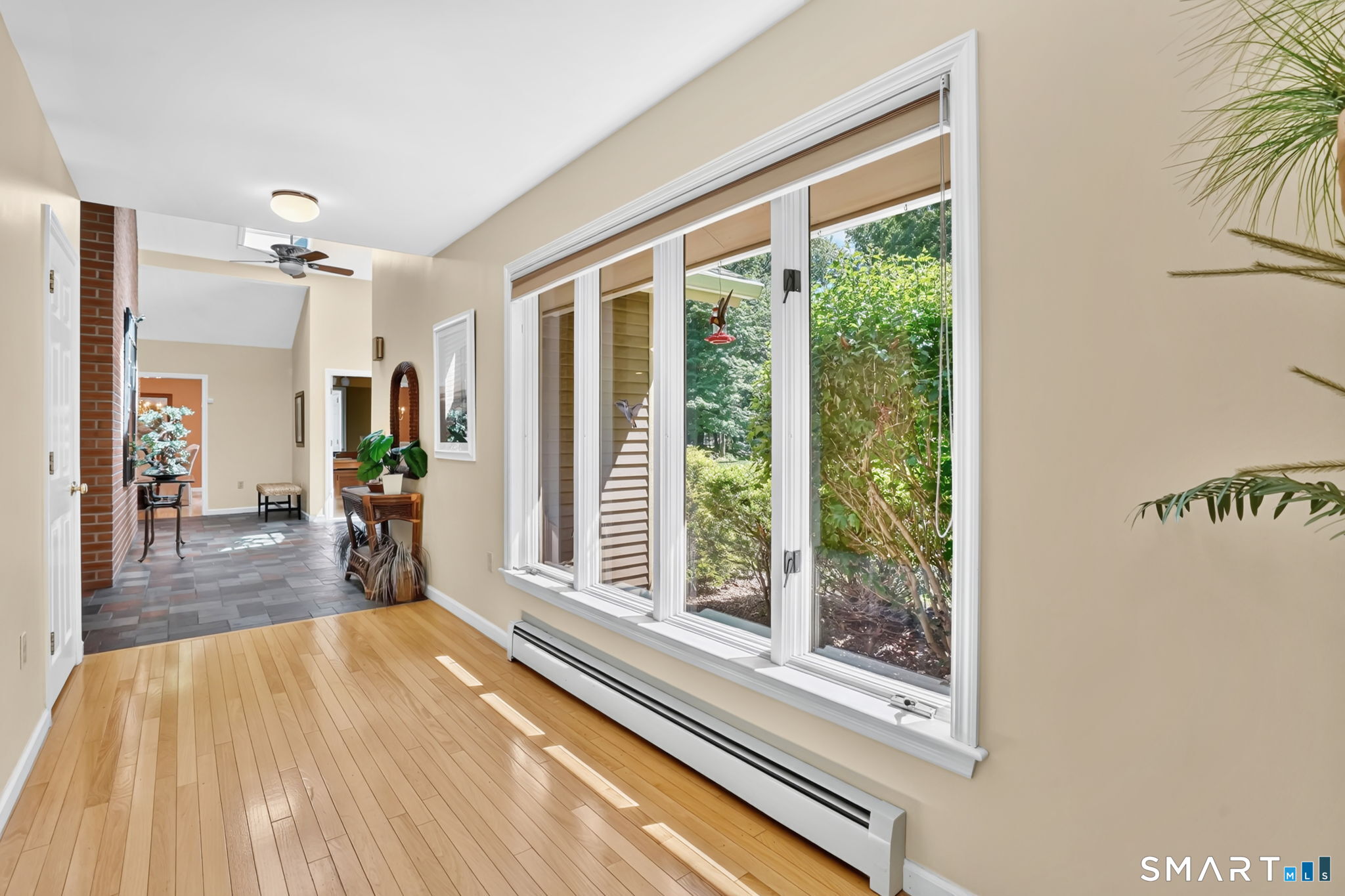 70 Davis Road photo 25