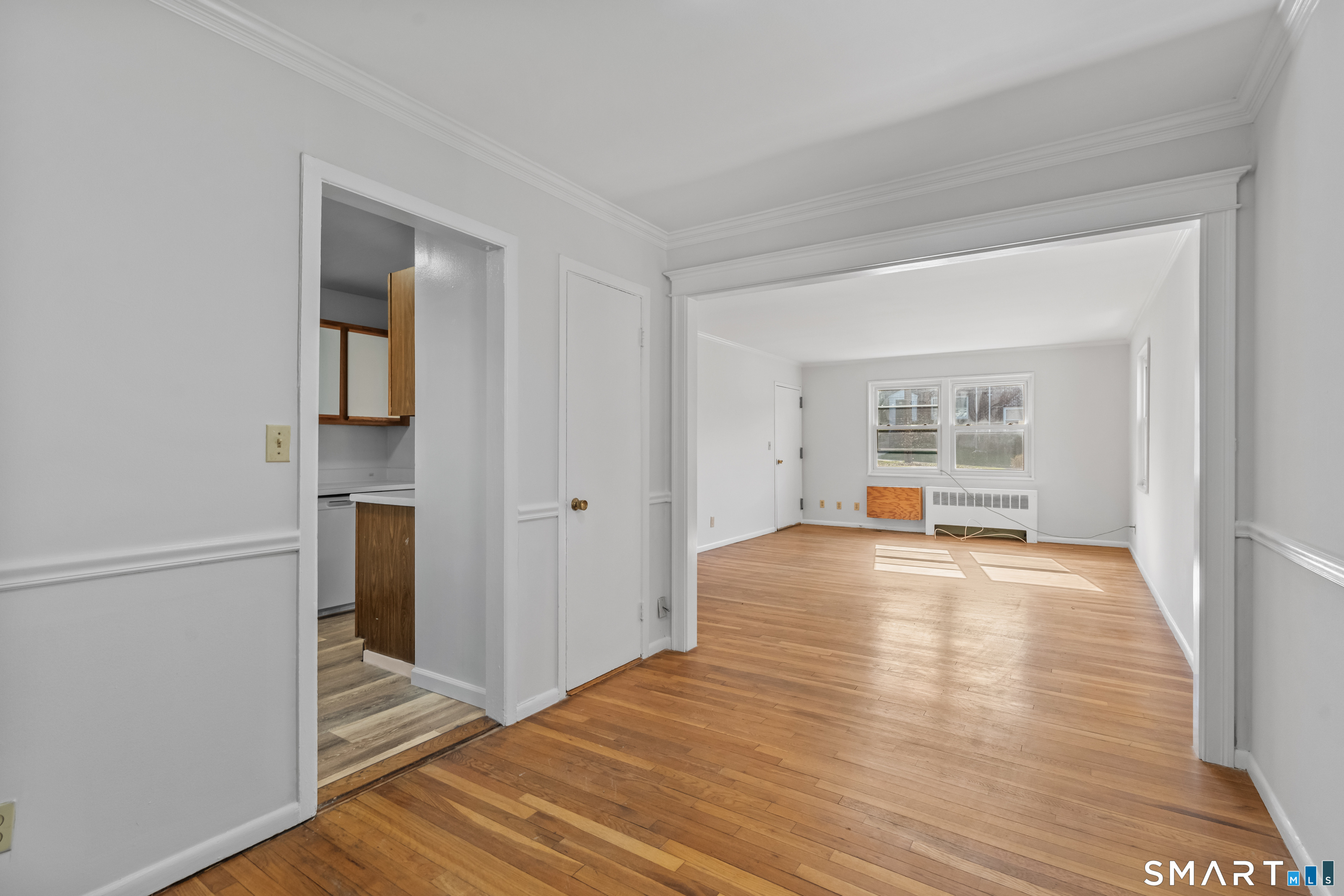323 Hamilton Court, Stamford, Connecticut photo 1
