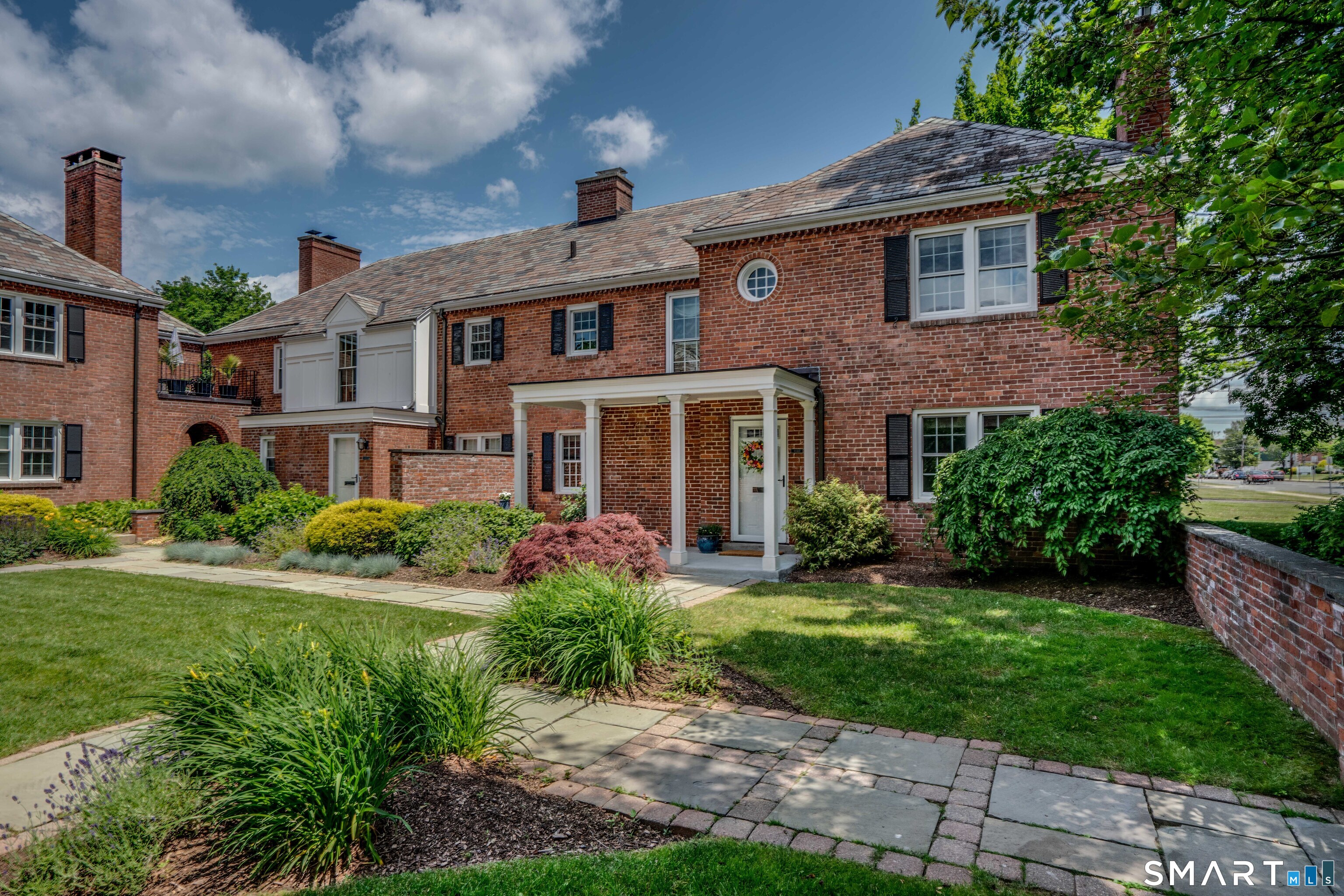 Homes for sale in West Hartford, CT | 1040 Farmington Ave #5, West Hartford, CT 06107 | MLS# 24180923