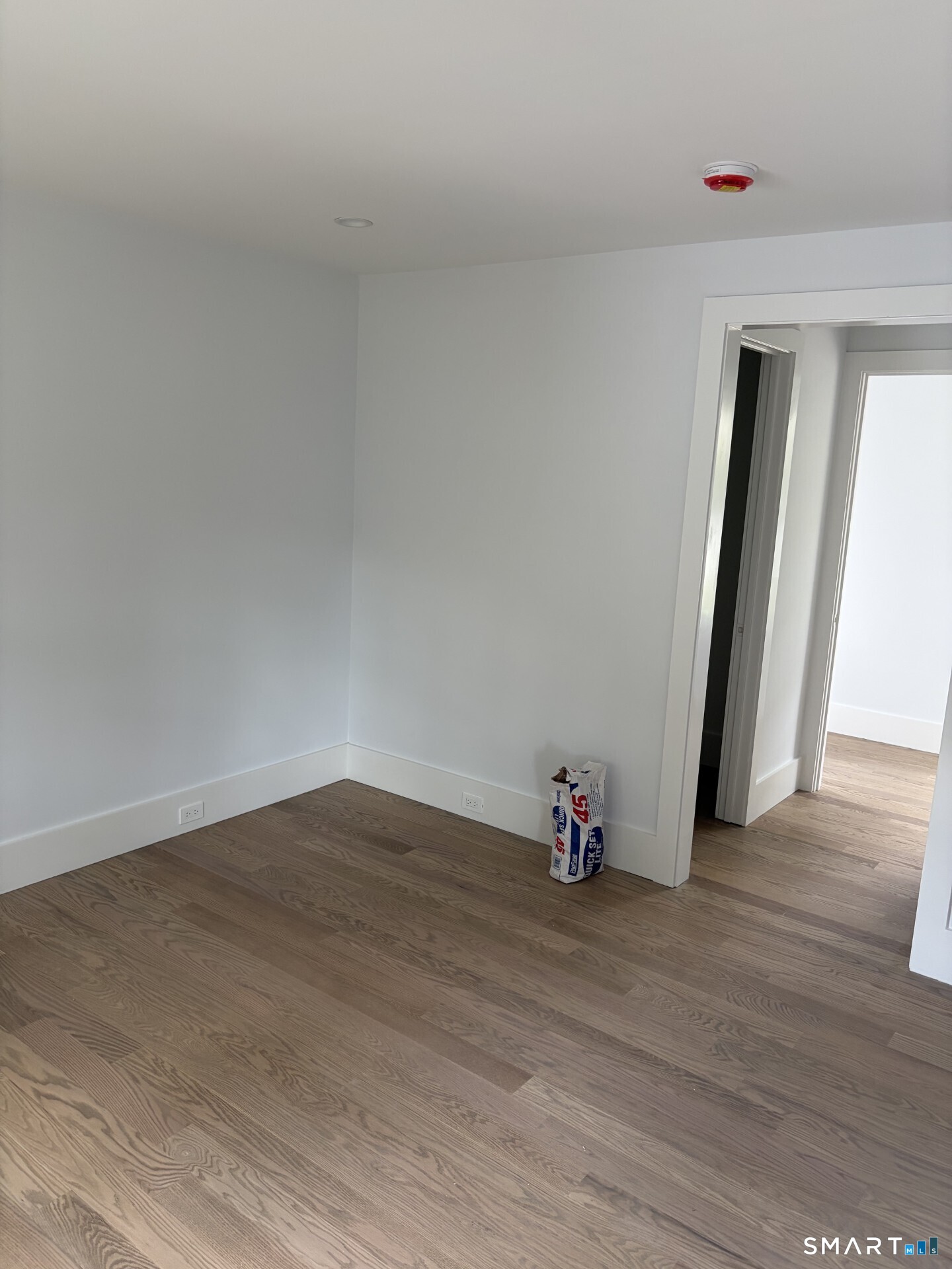 145 River Street photo 16