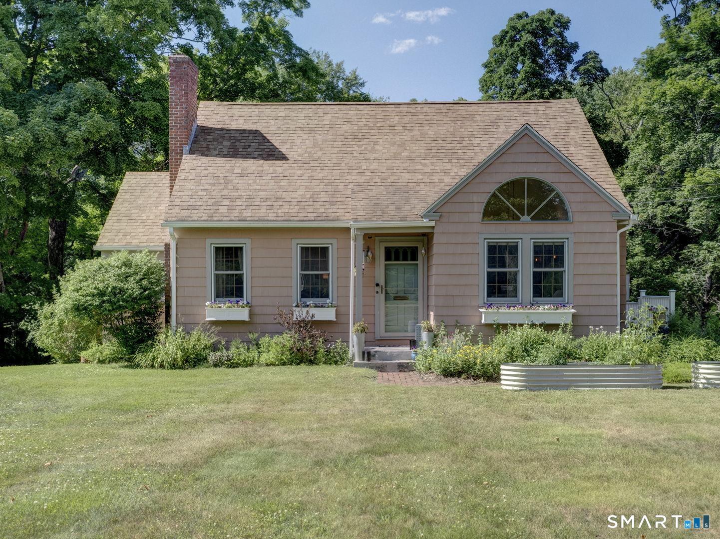 Homes for sale in Glastonbury, CT | 61 Hillcrest Rd, Glastonbury, CT 06033 | MLS# 24186945