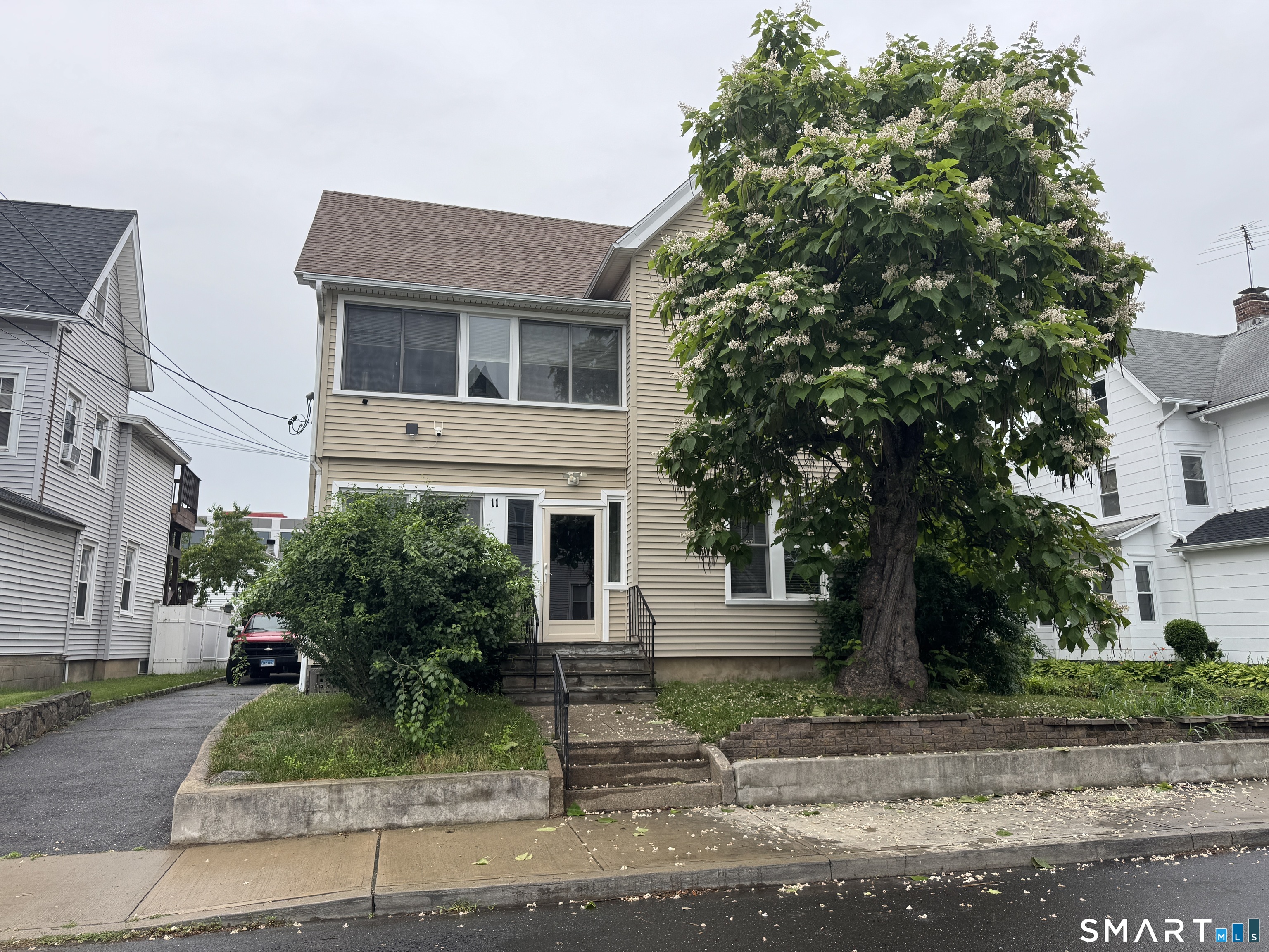 11 Betts Place, Norwalk, Connecticut photo 2