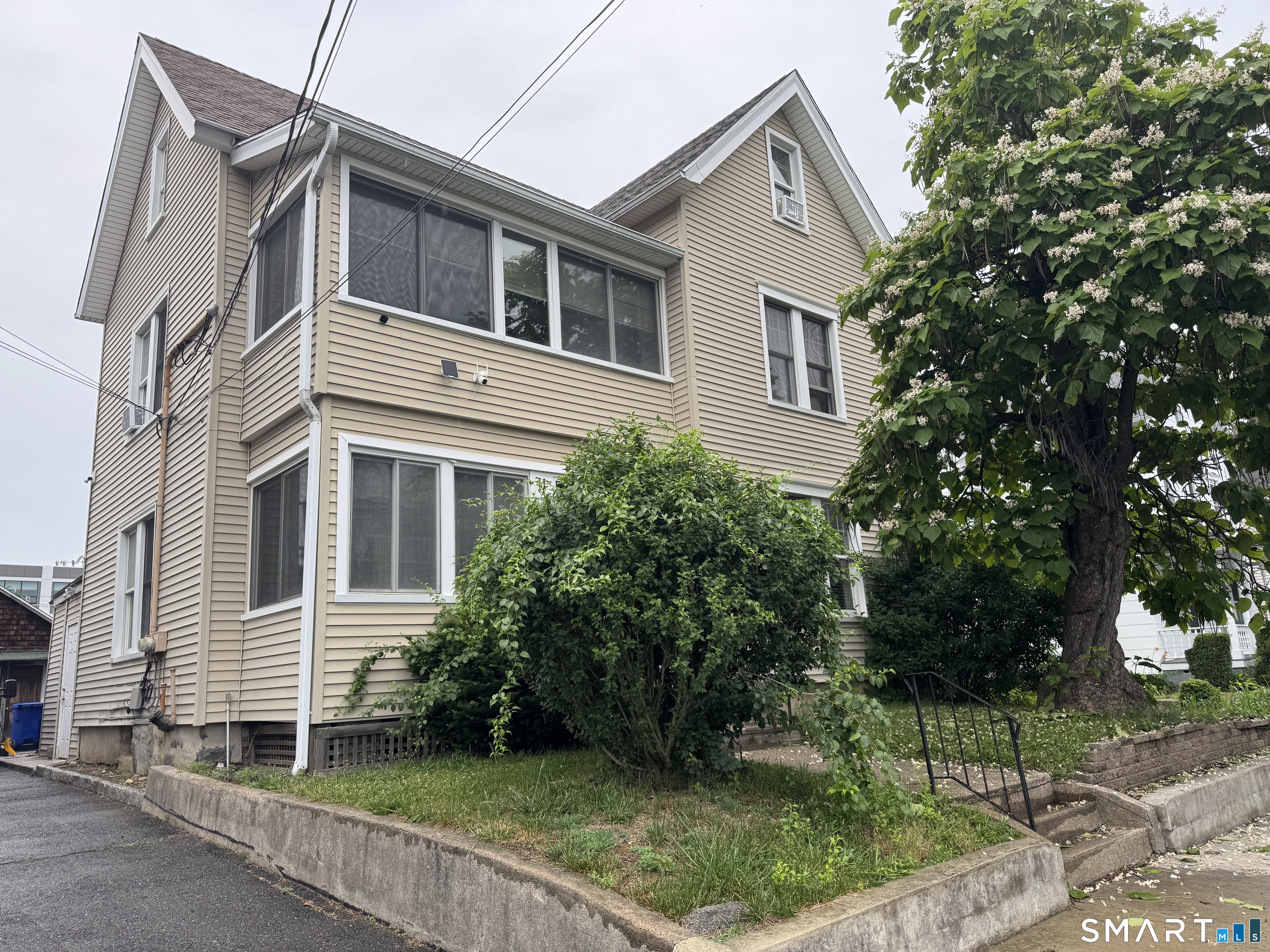 11 Betts Place, Norwalk