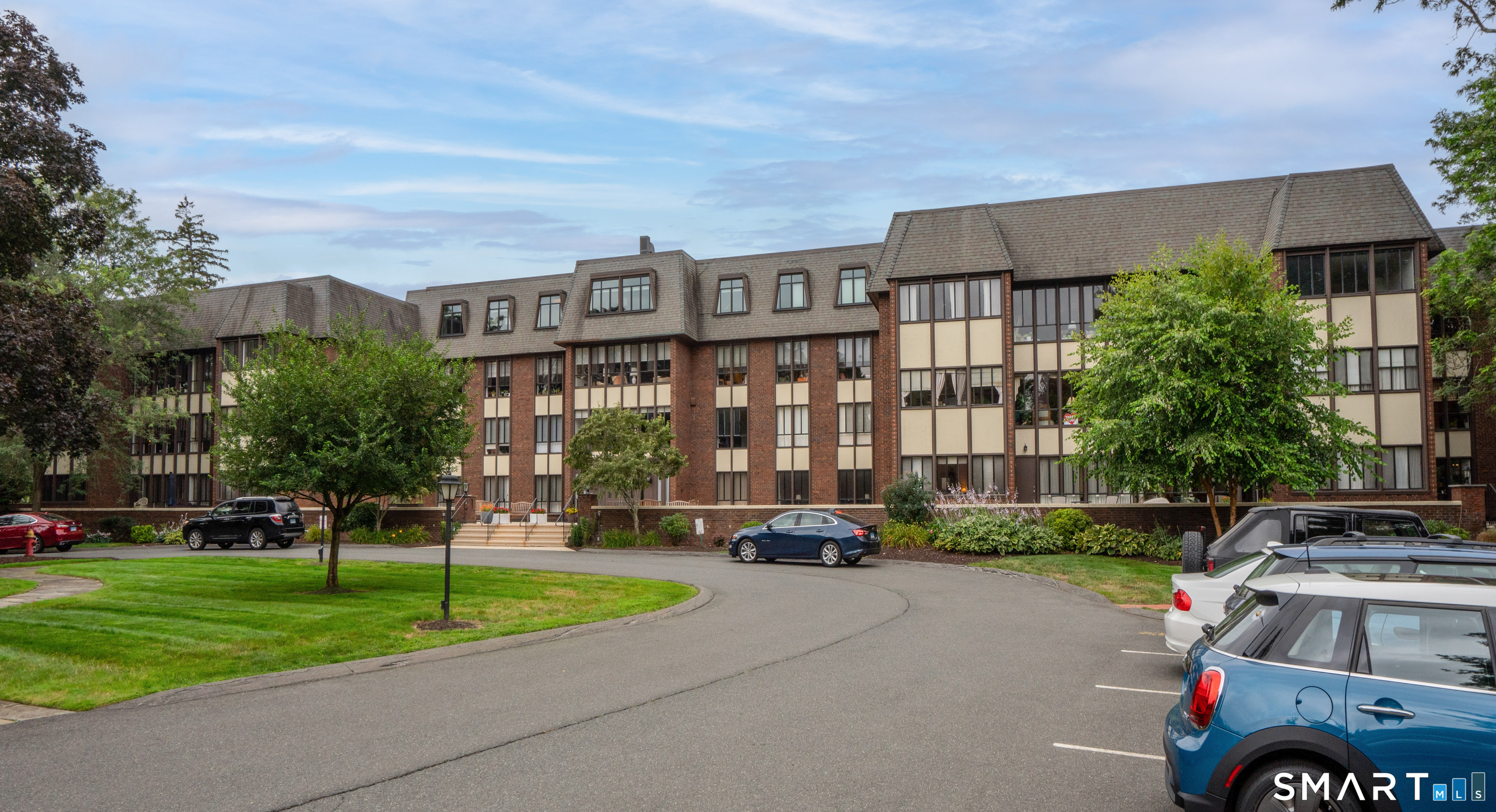 Homes for sale in West Hartford, CT | 779 Prospect Ave #14, West Hartford, CT 06105 | MLS# 24187060