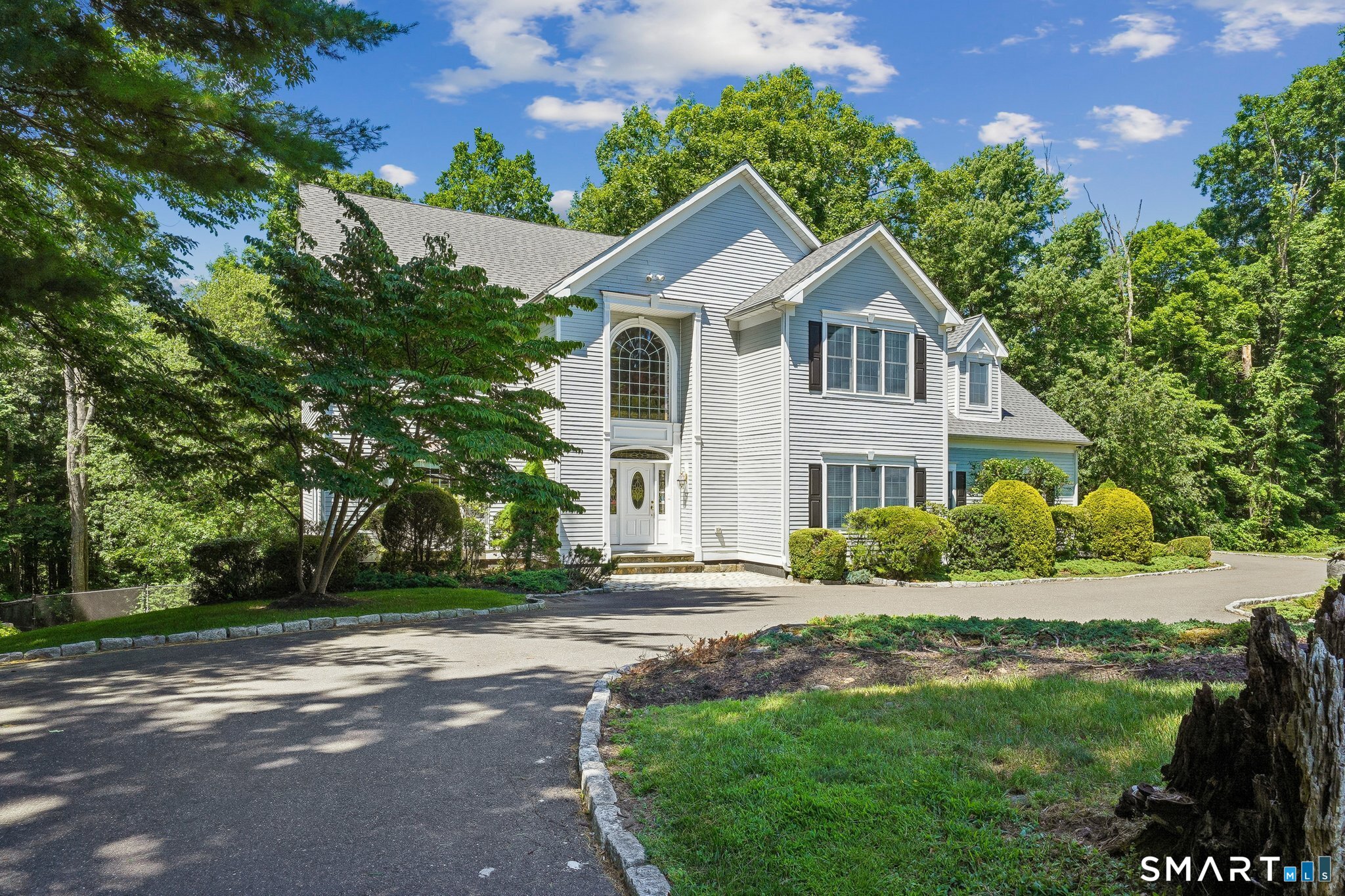 132 Hunting Ridge Road