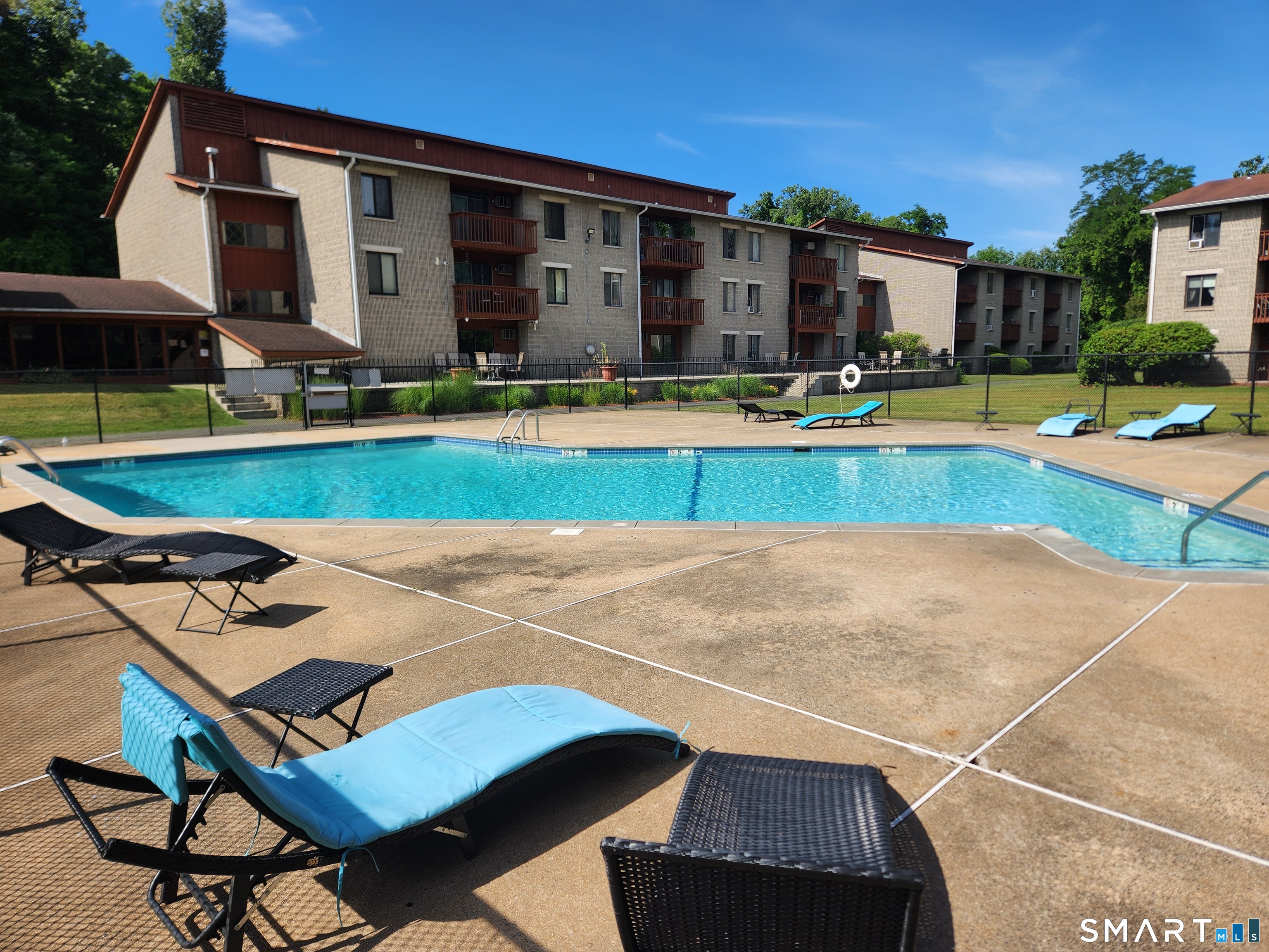 2nd image of 18 Prospect St #81, Manchester, CT 06040 | MLS# 24186888