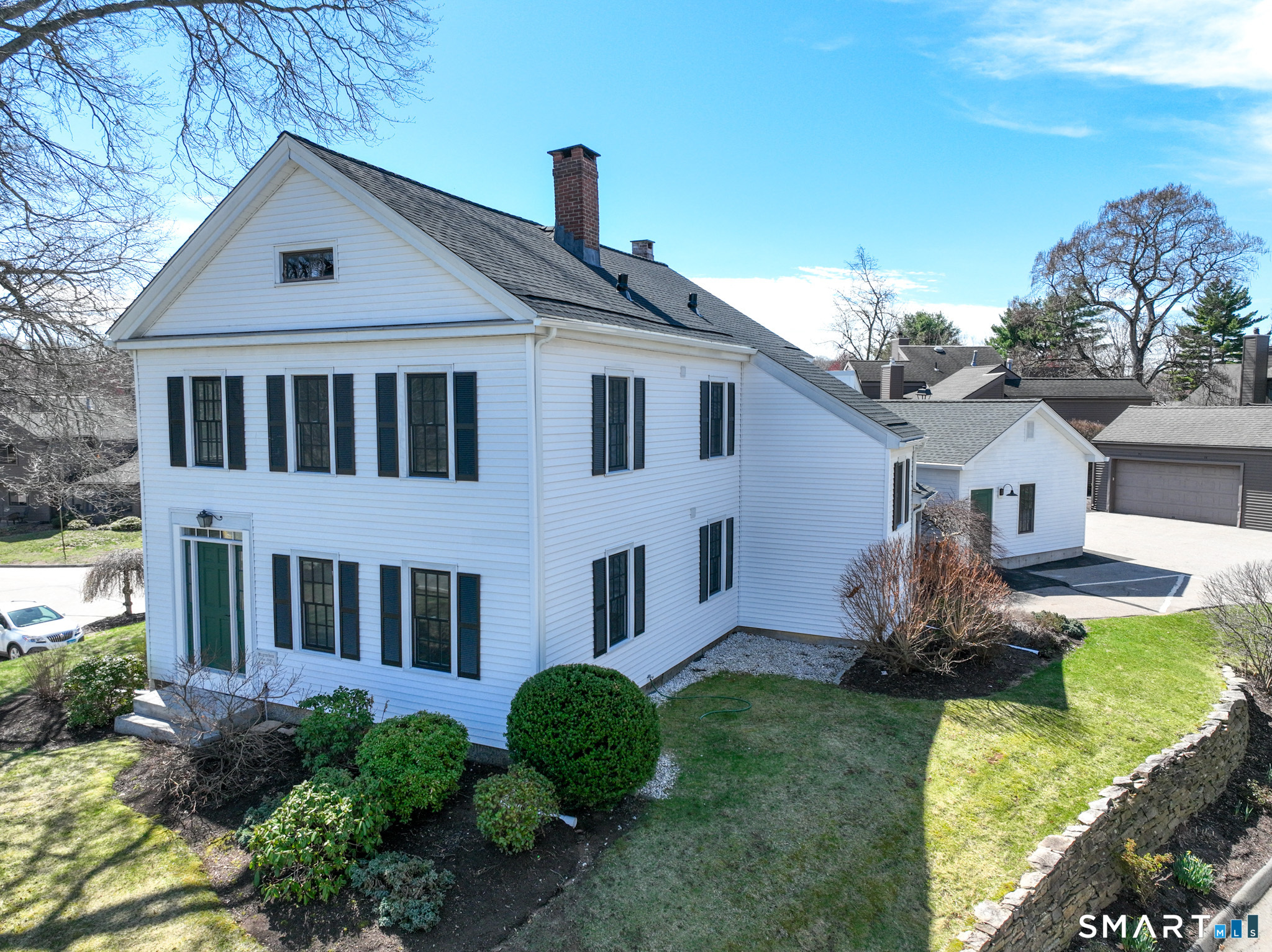5 Hollister Way
