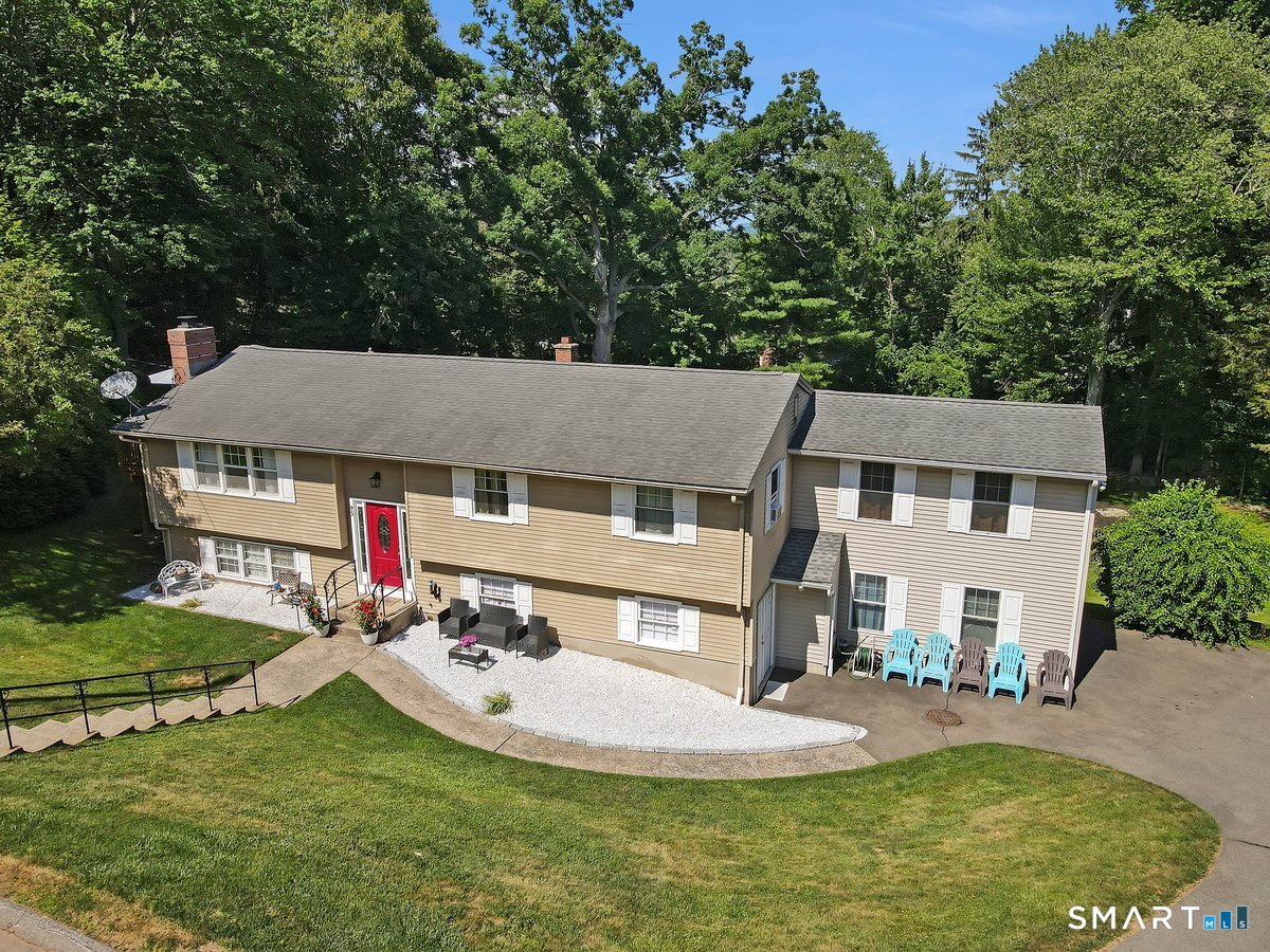 95 Lynn Drive photo 34