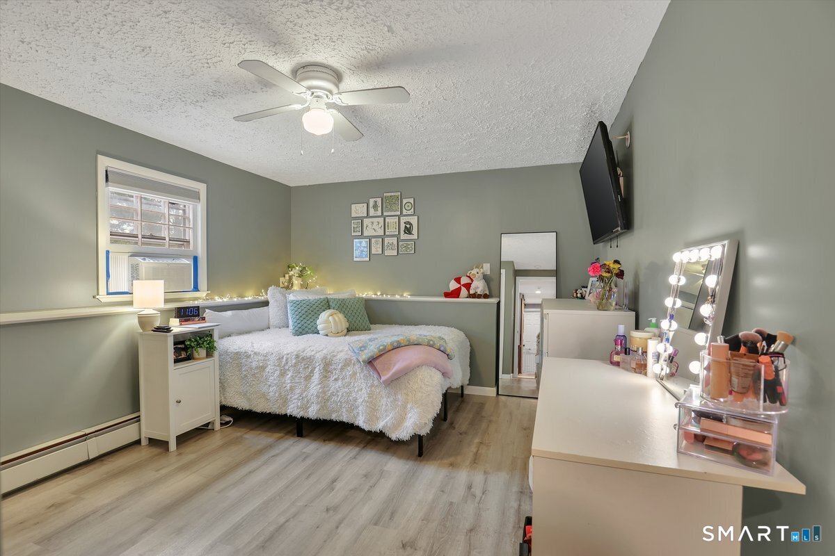 95 Lynn Drive photo 24