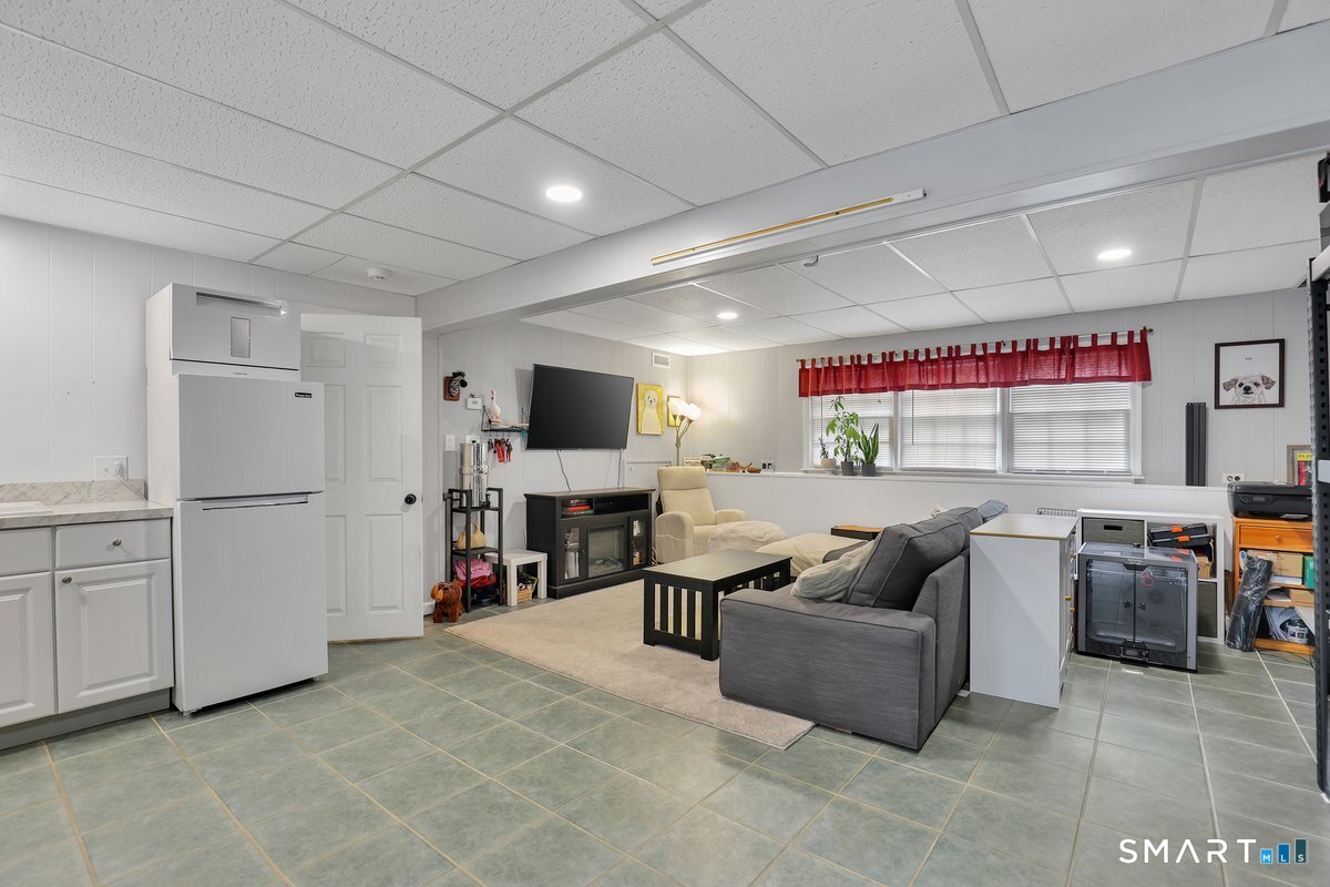 95 Lynn Drive photo 22