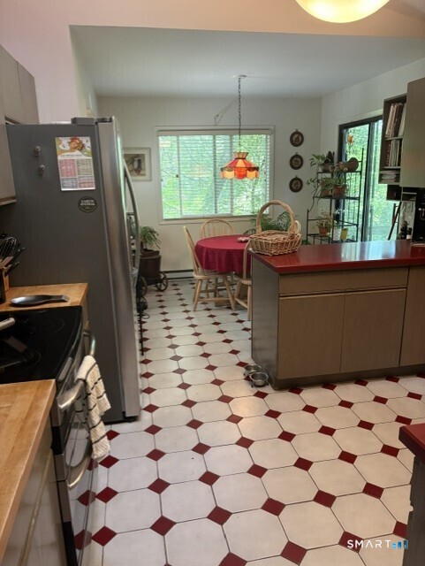 3rd image of 159 Spectacle Ln, Wilton, CT 06897 | MLS# 24157263