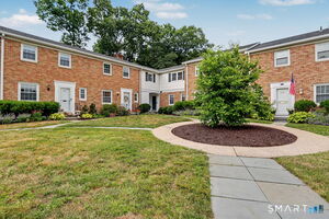 113 Heritage Hill Road, Unit 113