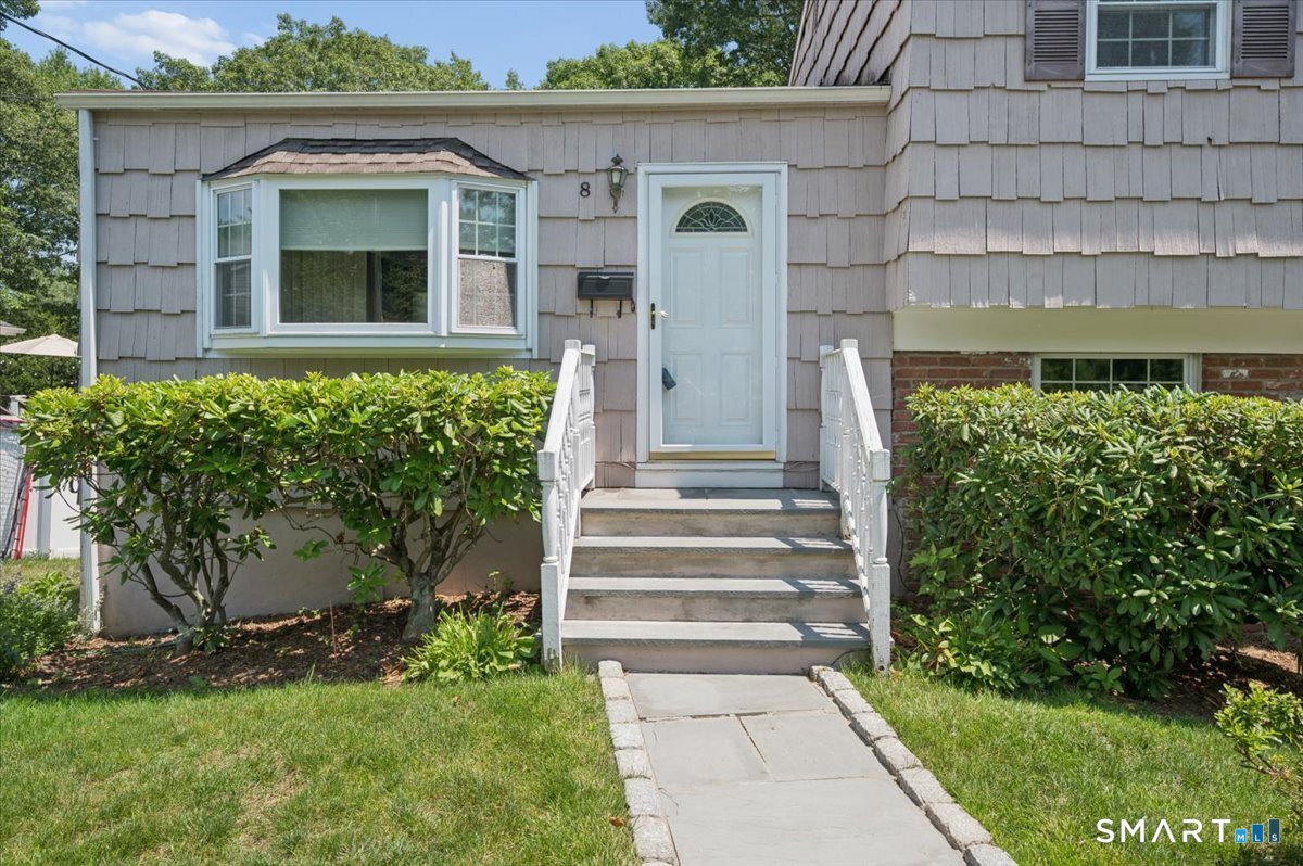 8 Stanwick Circle, Stamford, Connecticut photo 4