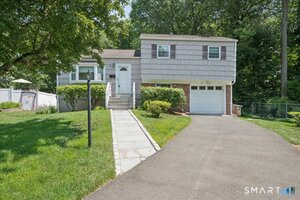 8 Stanwick Circle