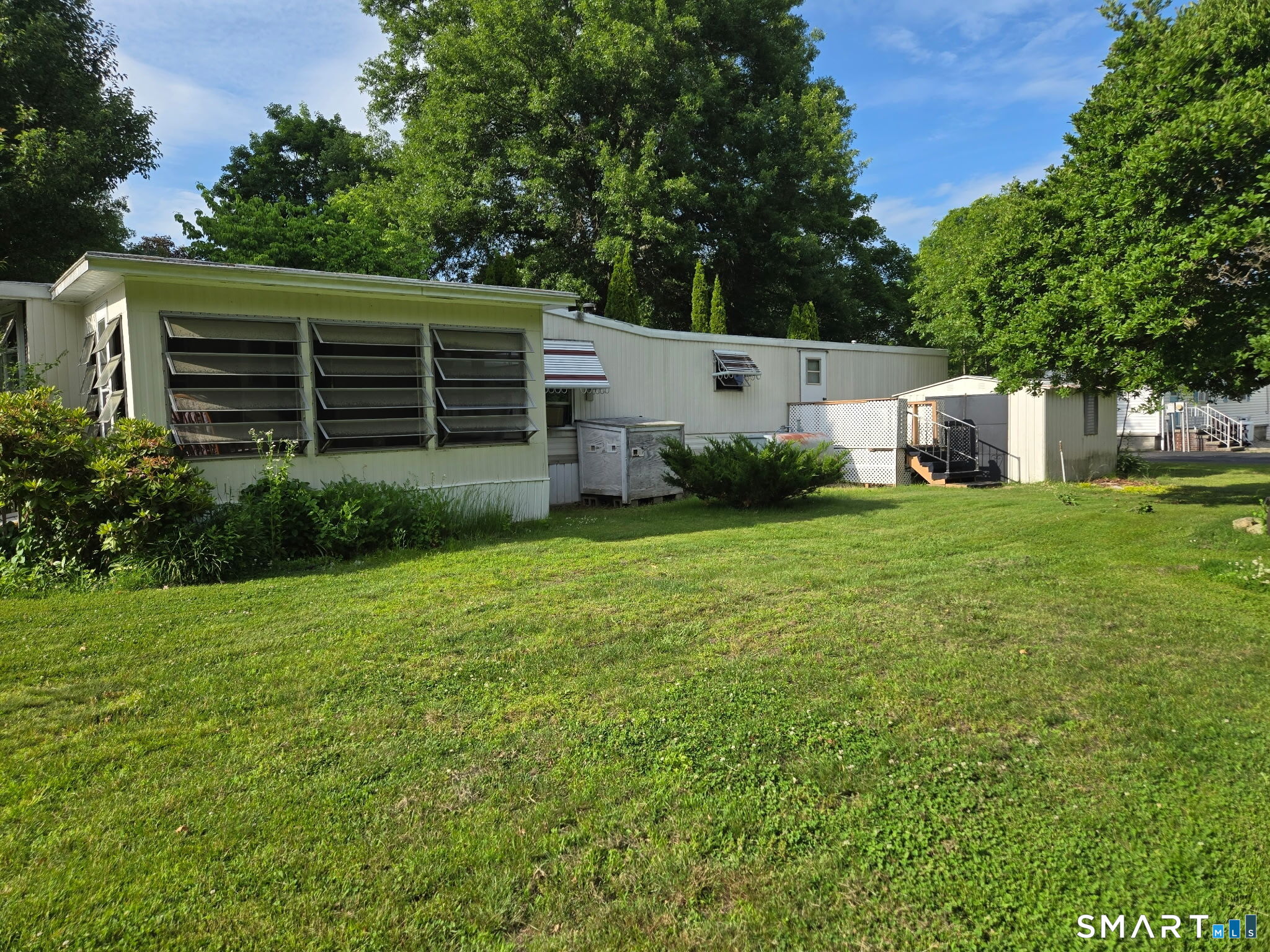 Homes for sale in Thompson, CT | 32 Breezy Ln, Thompson, CT 06262 | MLS# 24183426