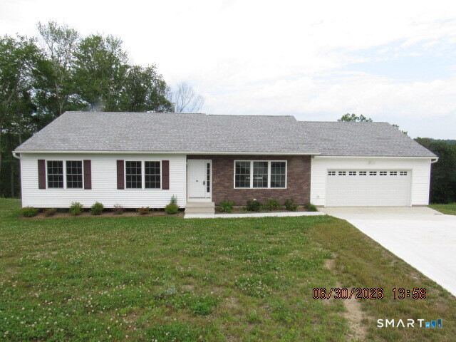 Homes for sale in Naugatuck, CT | 43 Warm Earth Rd, Naugatuck, CT 06770 | MLS# 24147991