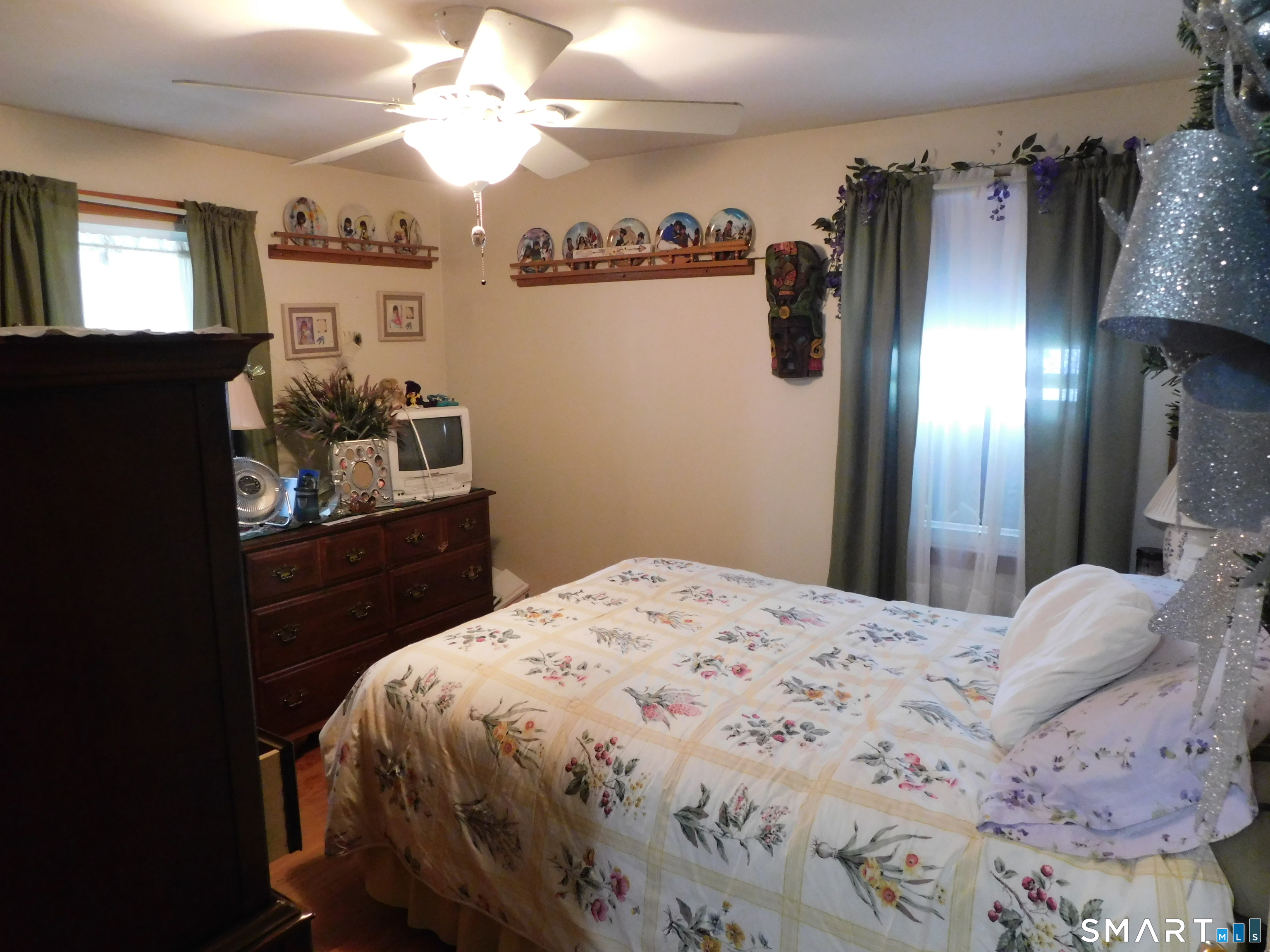Homes for sale in East Hartford, CT | 14 Leland Dr, East Hartford, CT 06108 | MLS# 24188153