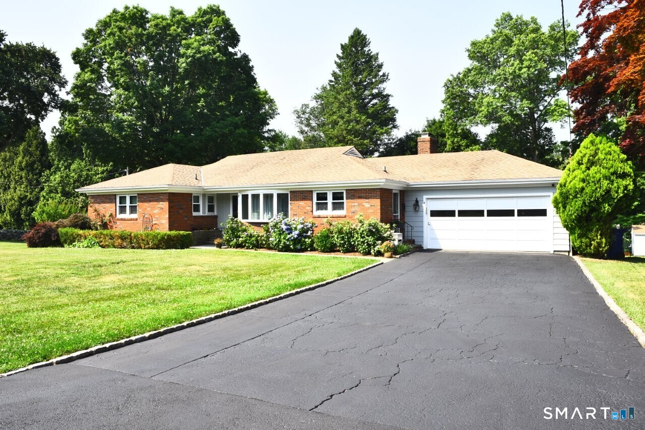 1 Romindon Court