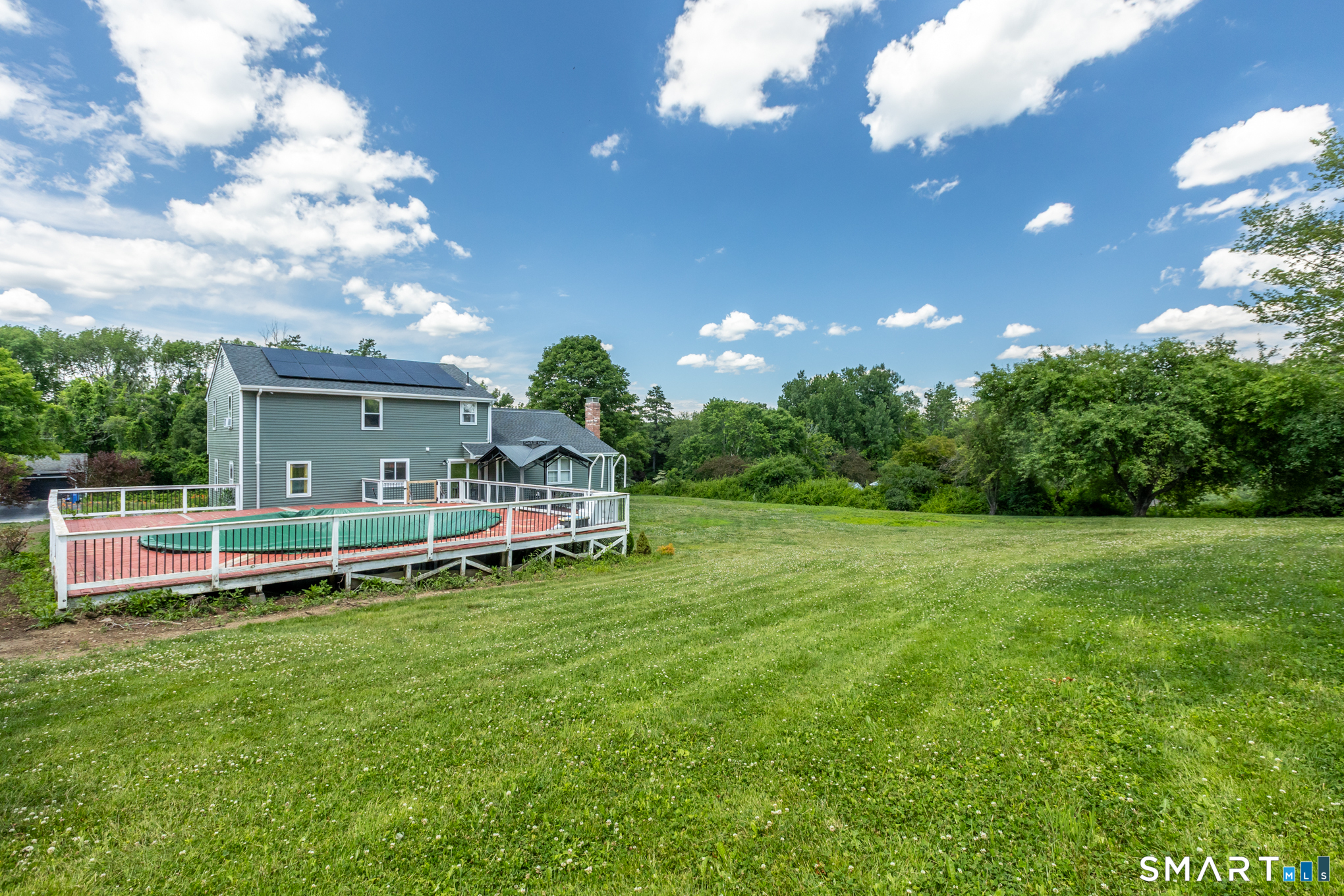 Homes for sale in Woodstock, CT | 21 Fairfield Dr, Woodstock, CT 06281 | MLS# 24187904