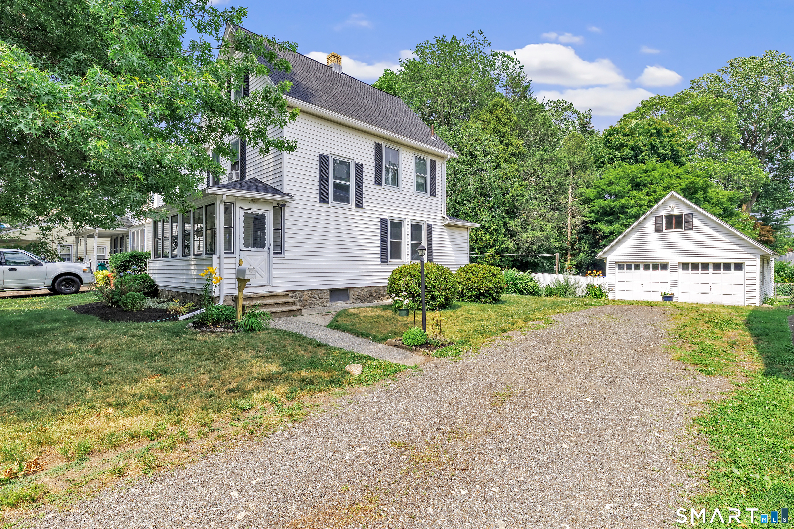 1326 Huntington Road photo 31
