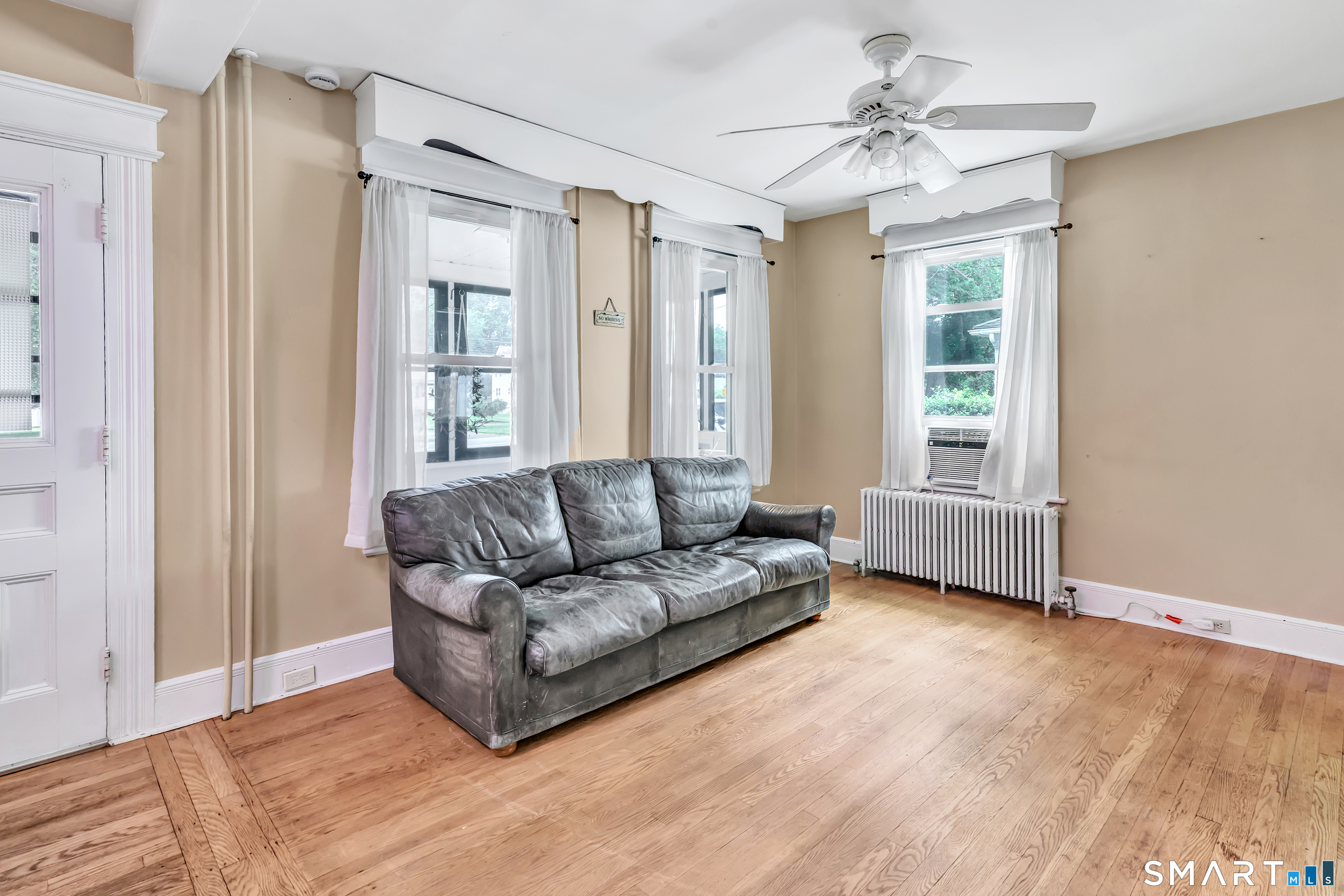 1326 Huntington Road photo 8